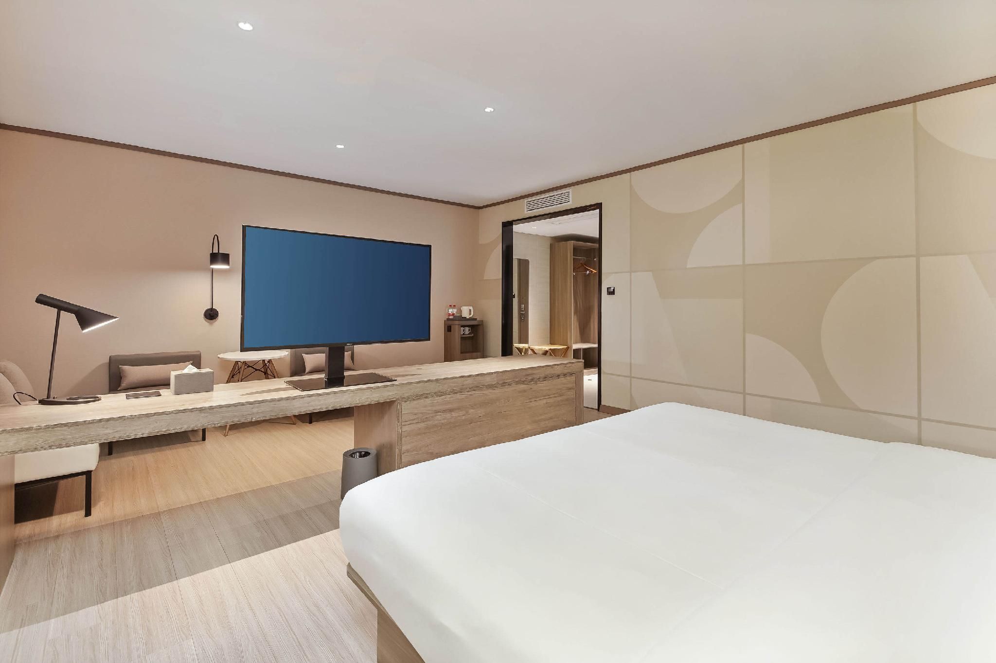 Business Queen Bed Room