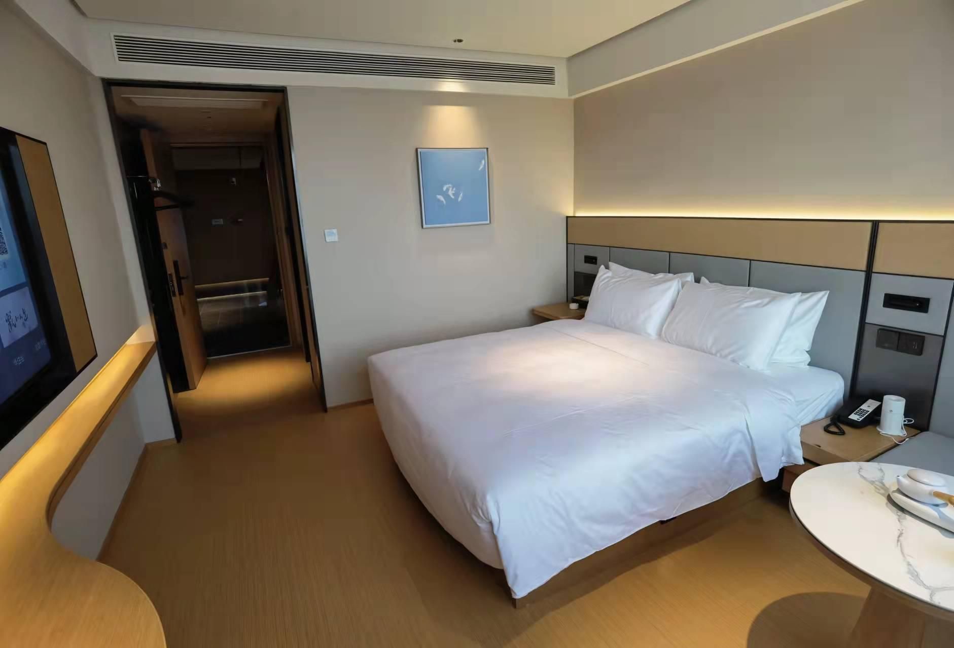 Huazhu - Superior BedRoom