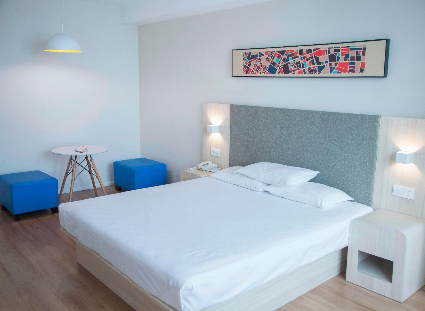 Business Queen Bed Room