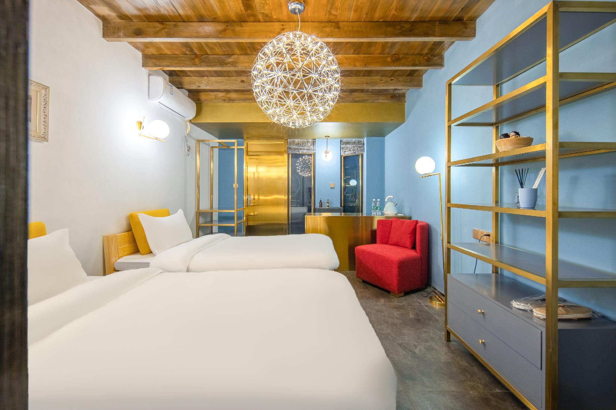 Loft Twin Room - Non-Smoking