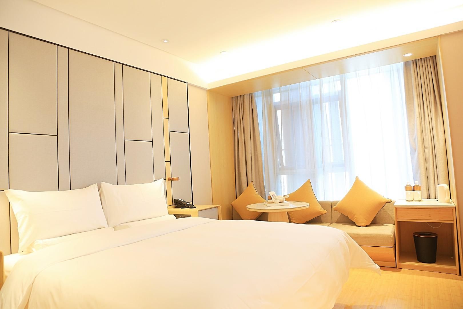 Business Queen Bed Room