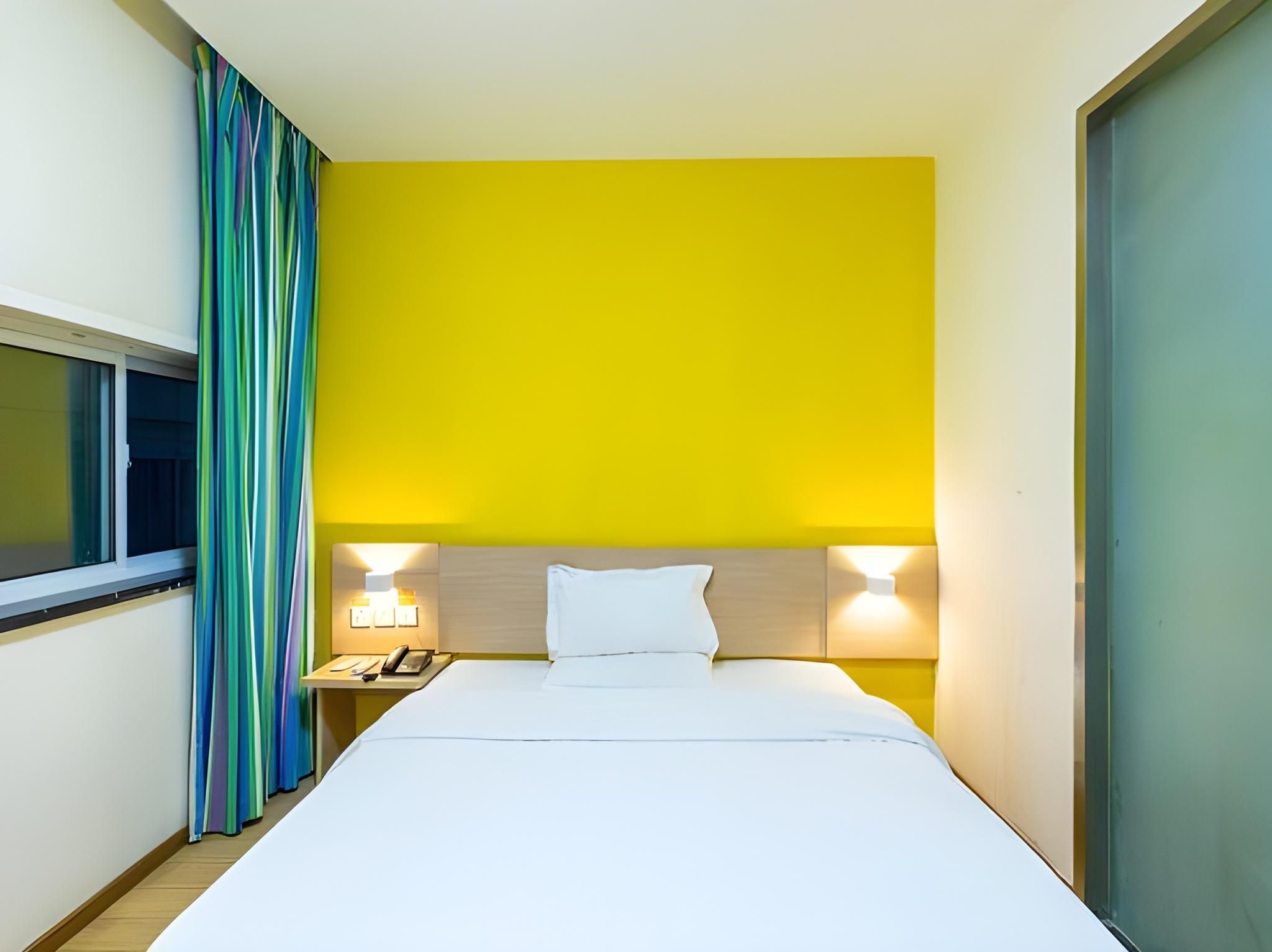 WH - Traditional Bed Room