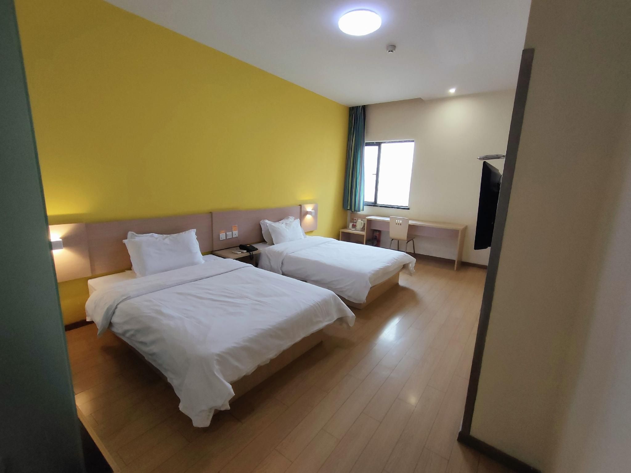 Business Twin Room
