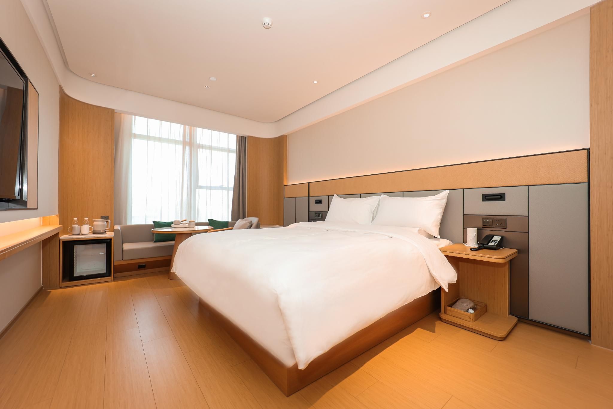Ji Hotel Nanjing Baijia Lake Business Queen Bed Room