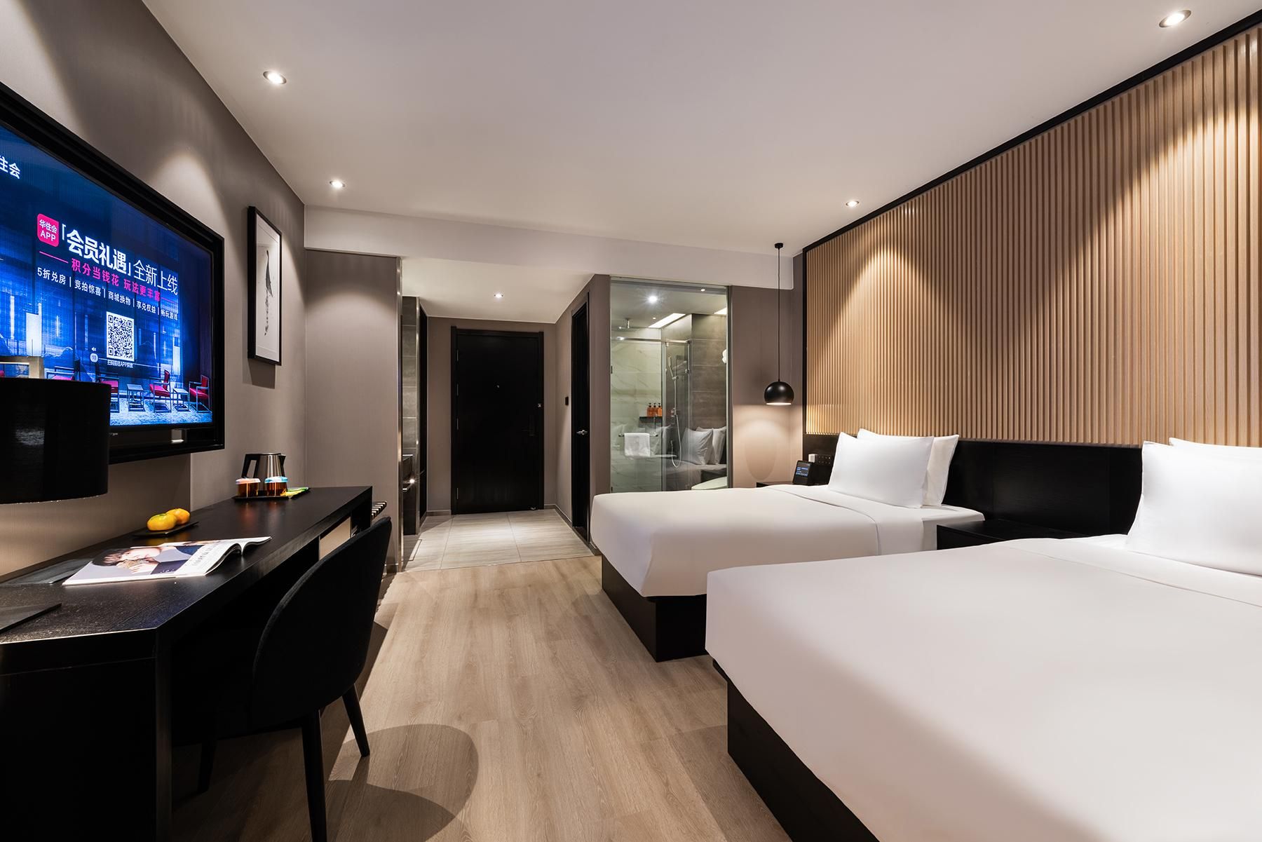 Twin Bed Room