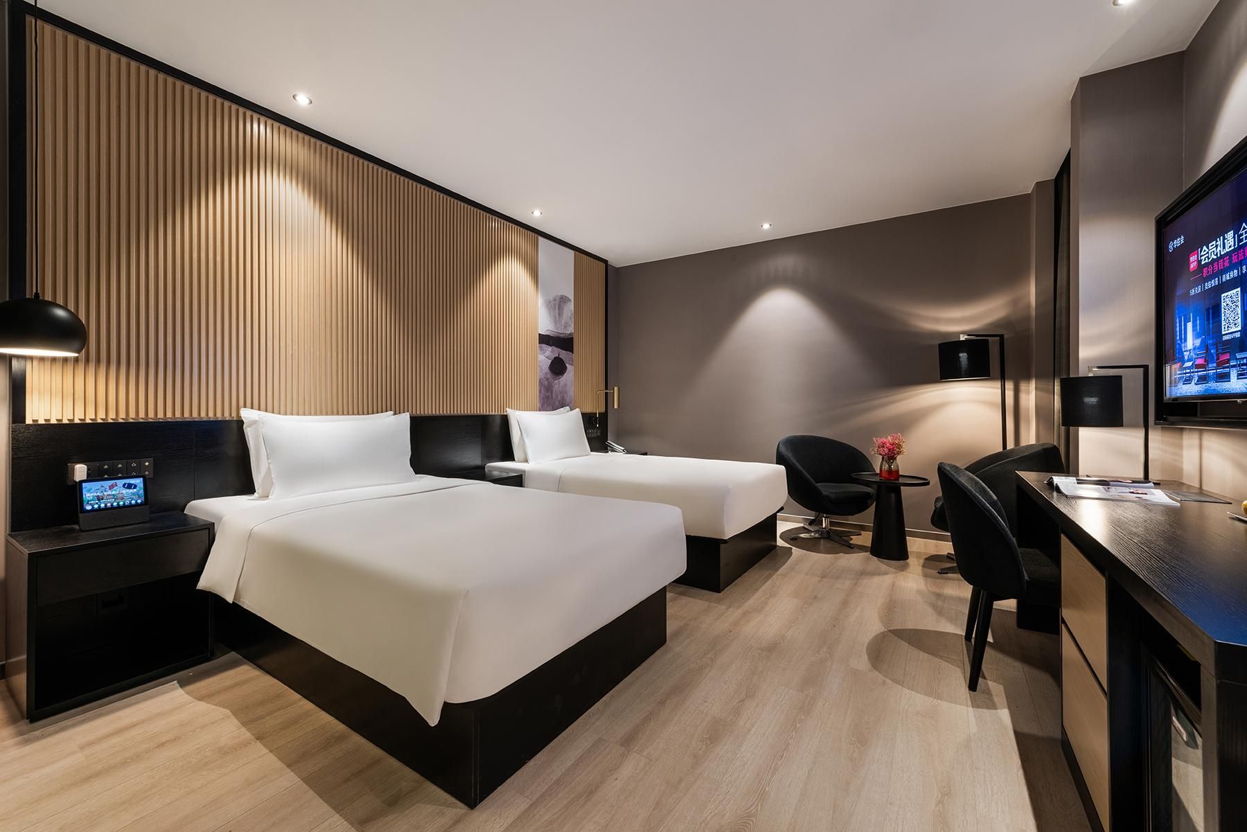 Twin Bed Room
