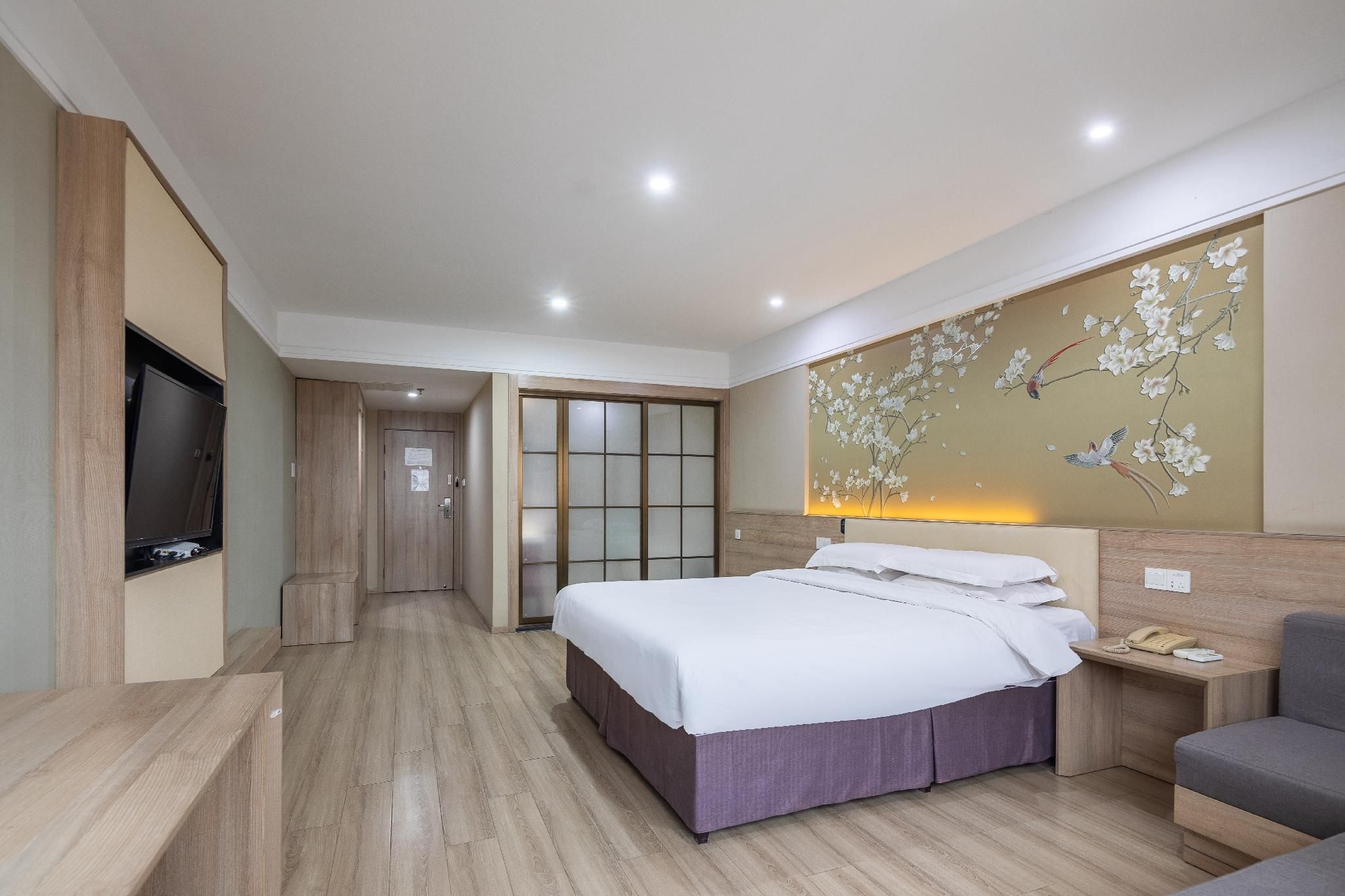 Business Queen Bed Room