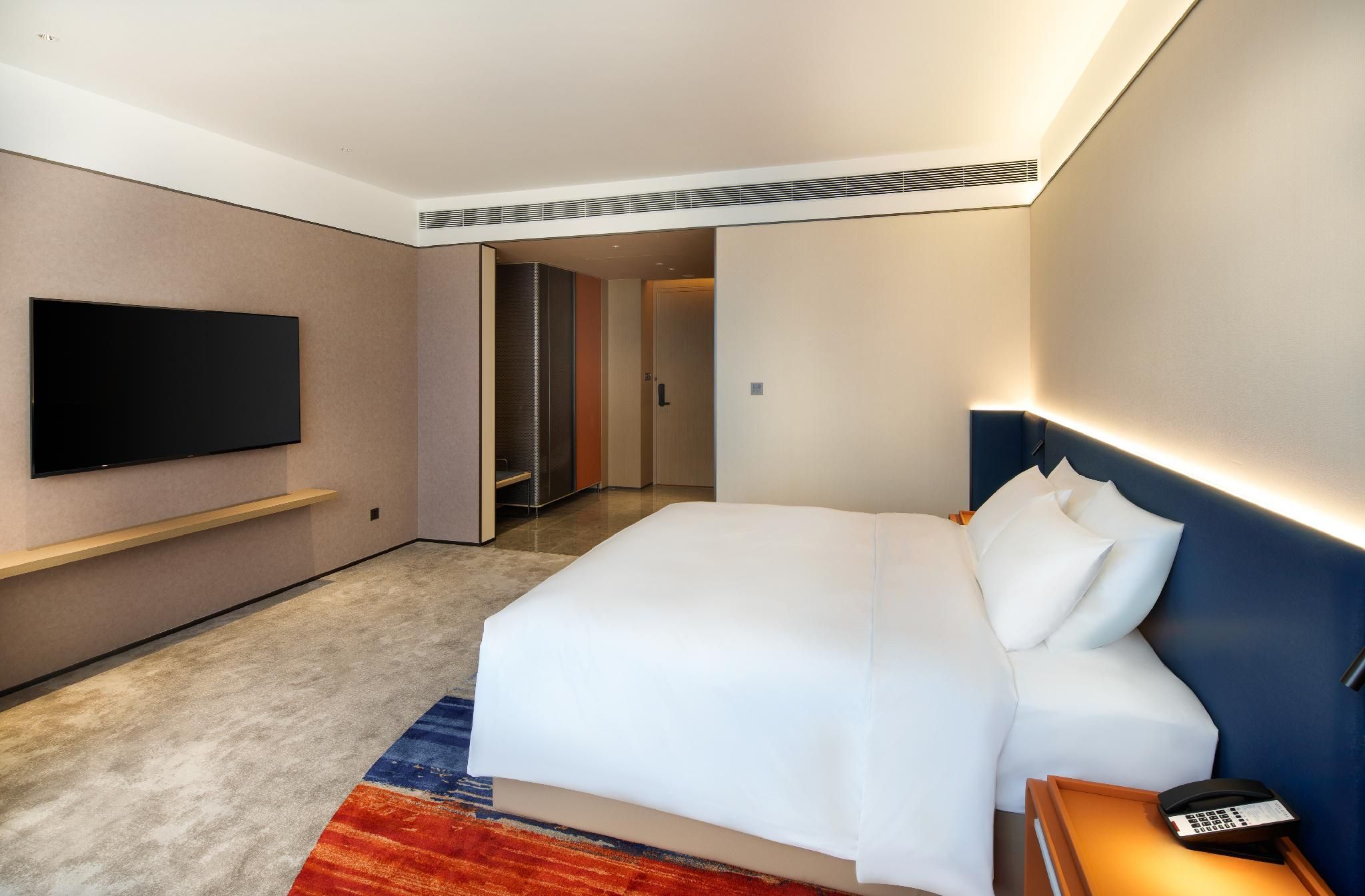 Standard Room, City View--1 Double Bed