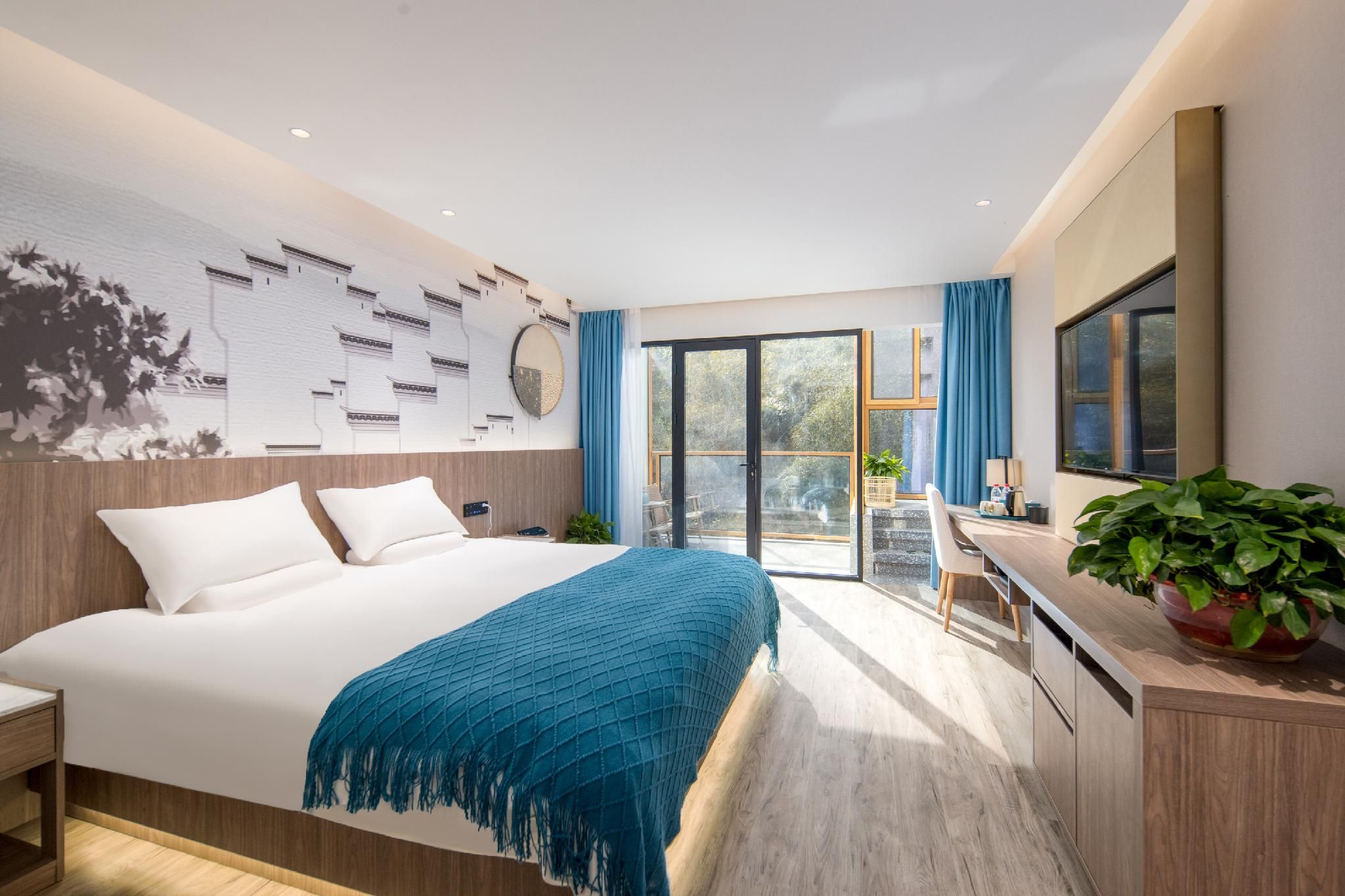 King Room with Balcony