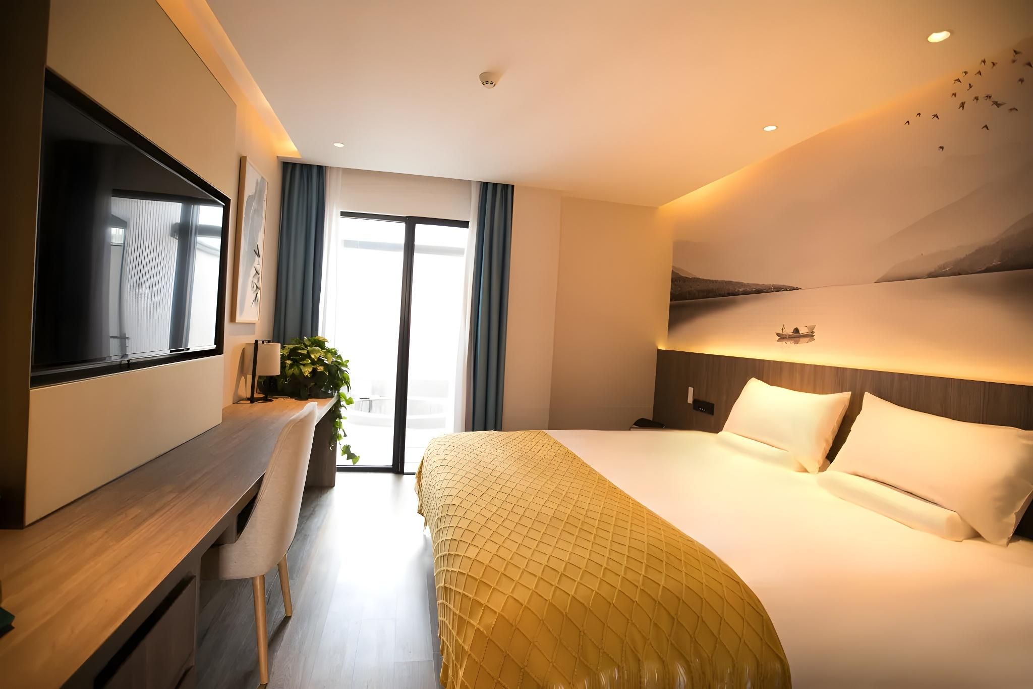 Courtyard View Double Room
