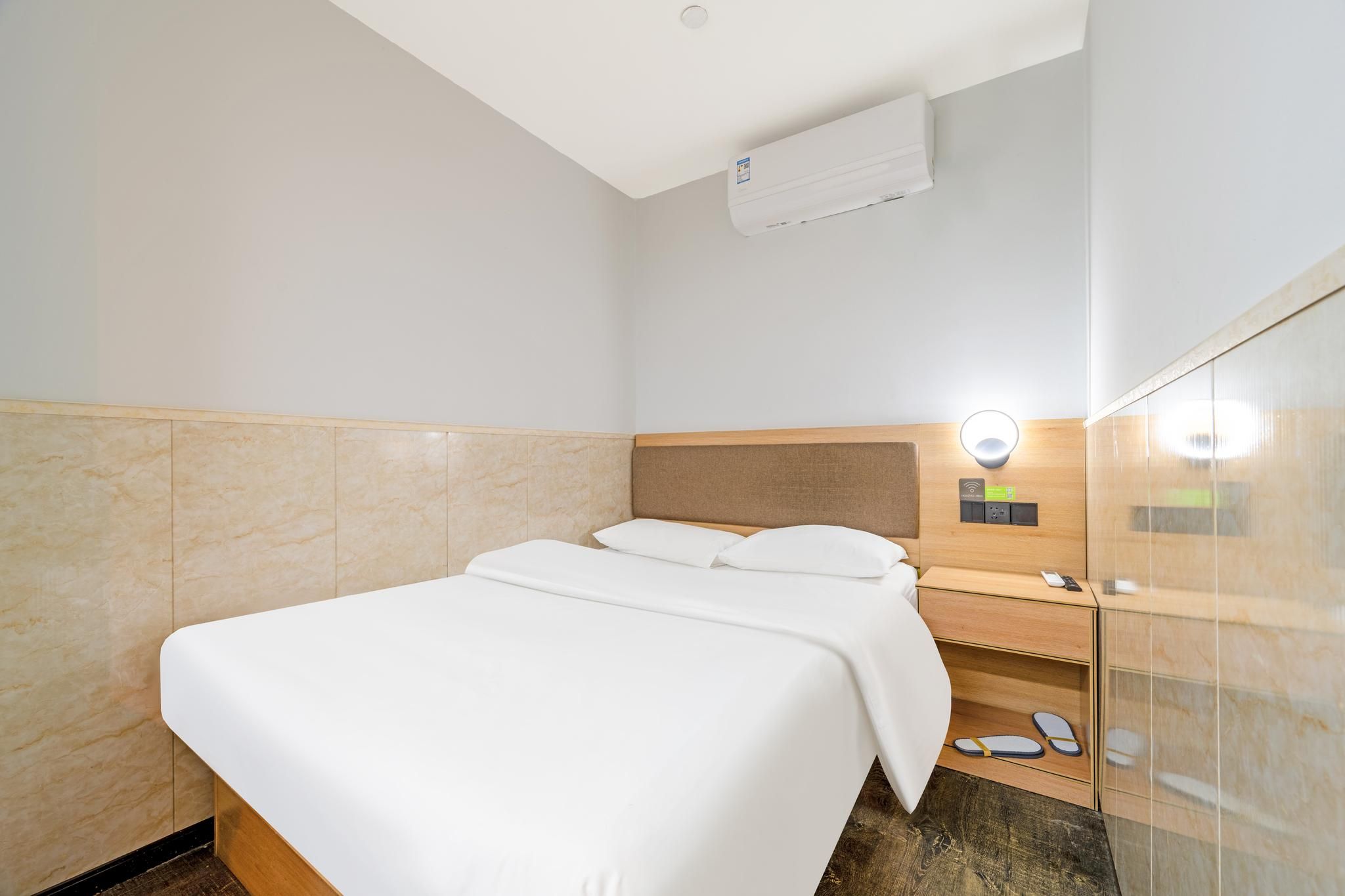 New Queen Room - Special Offer