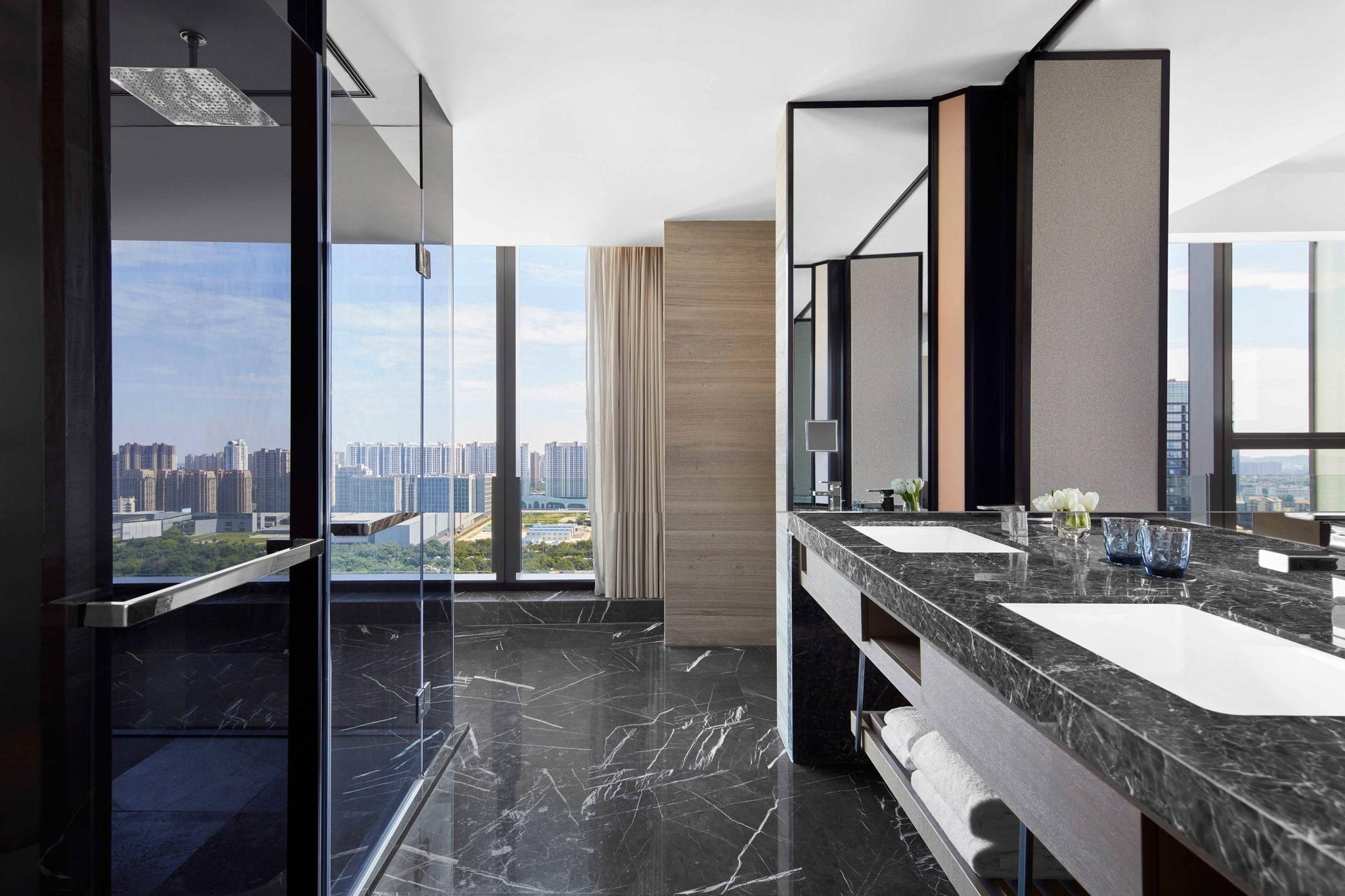 club lounge access, apartment, 1 king, lake view