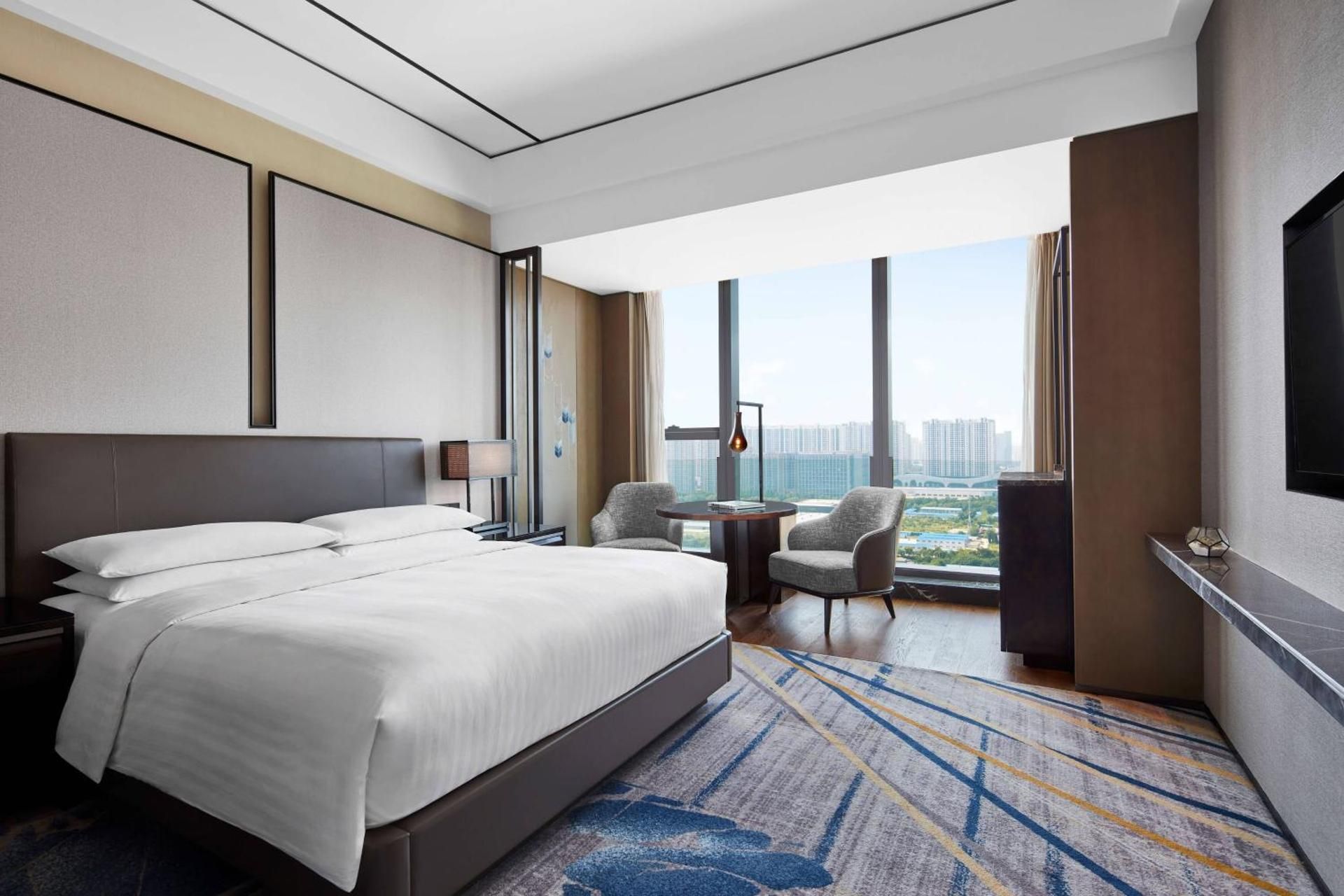 High Floor City View King Room