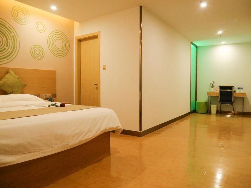GTI - 1 Bed Guest Room no Window, 1.5M Bed