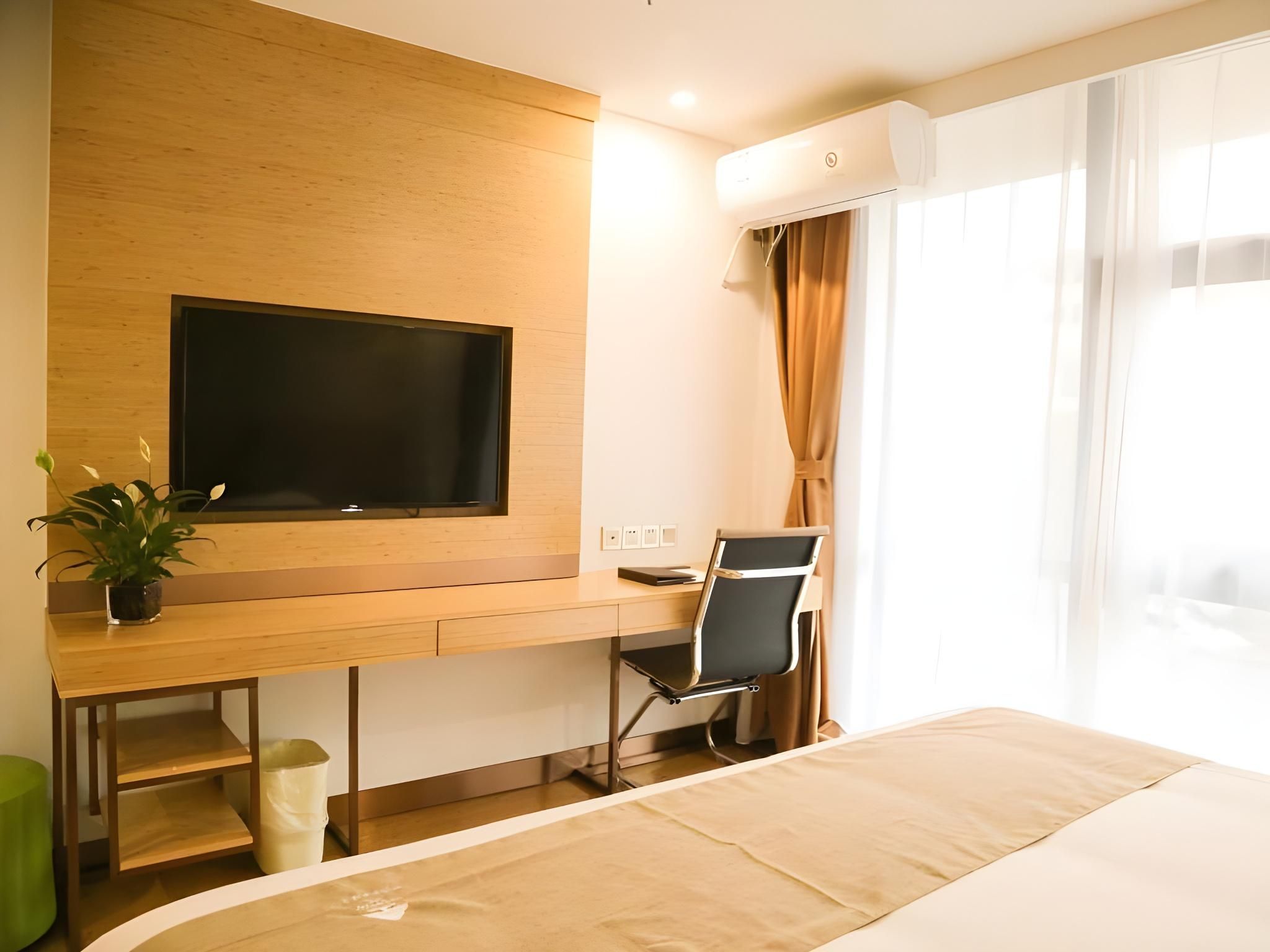 GTR - Superior 1 Bed Room with 1.8M Bed