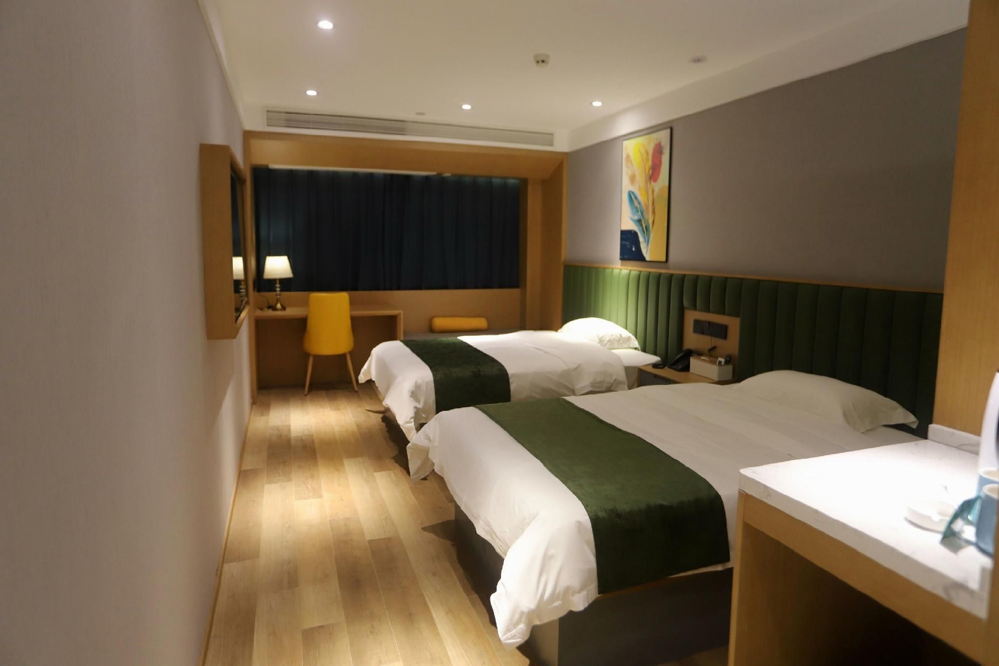 Twin Deluxe Room