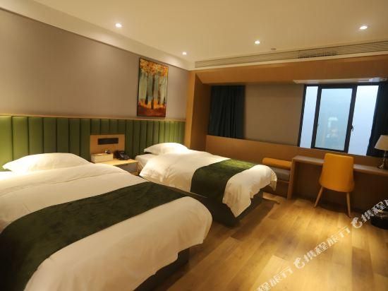Featured Twin Room