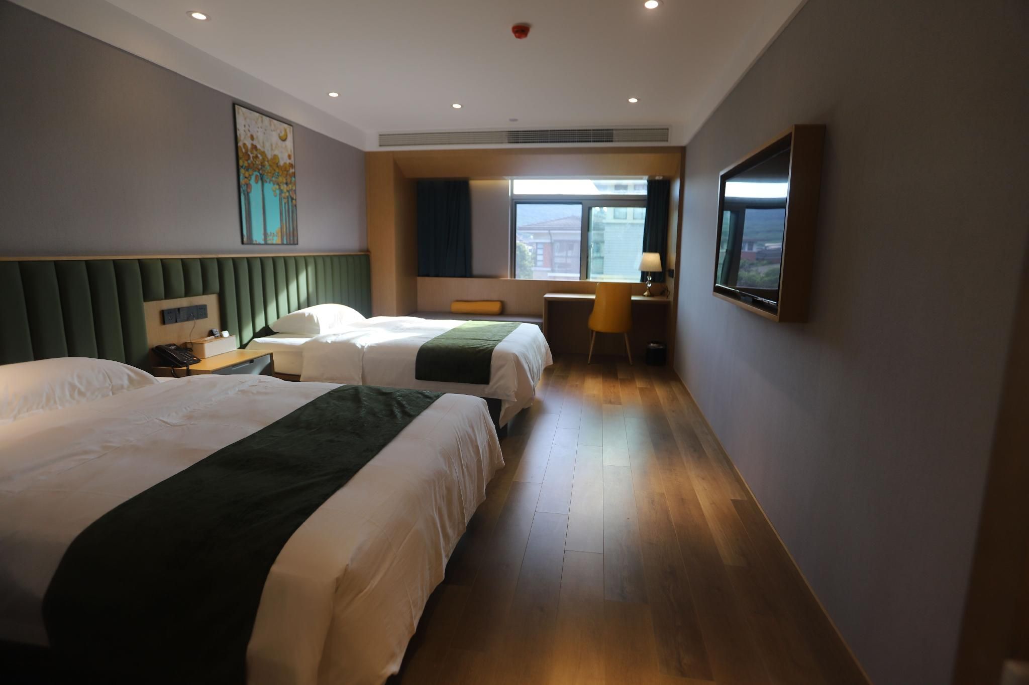 Twin Deluxe Room