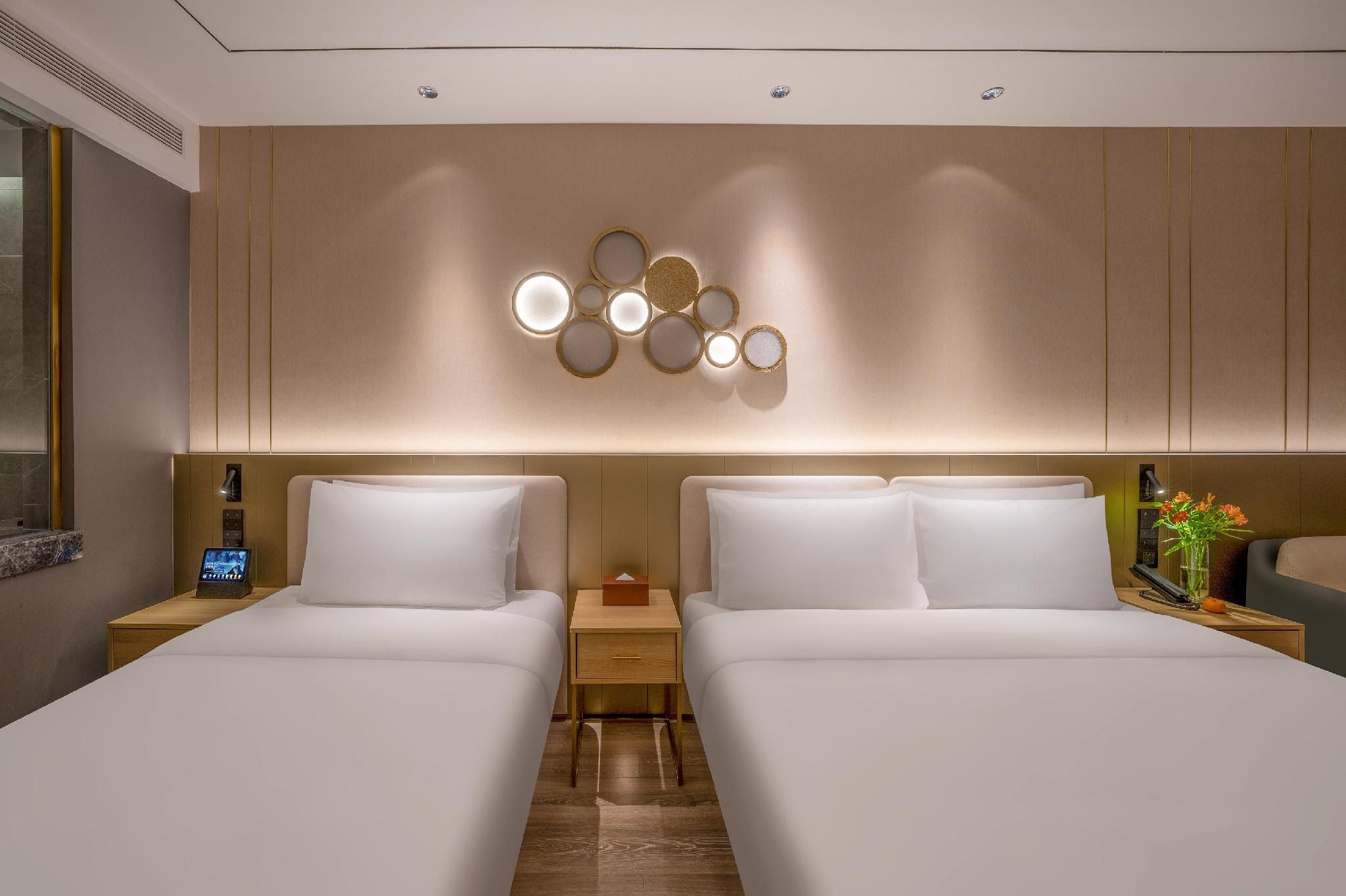 Huazhu - Yueruo Liujin Bonding Room