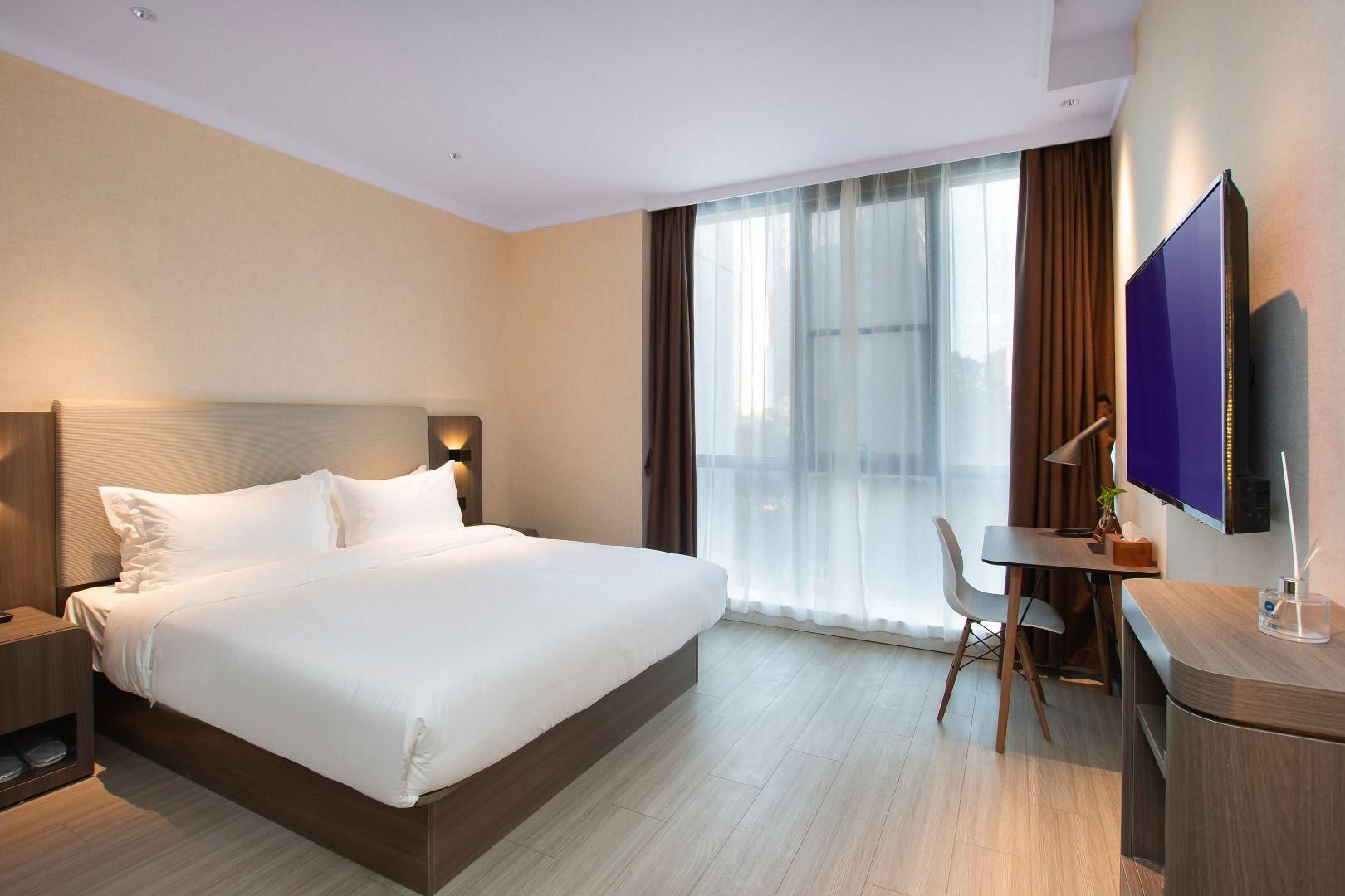 Huazhu - Superior BedRoom