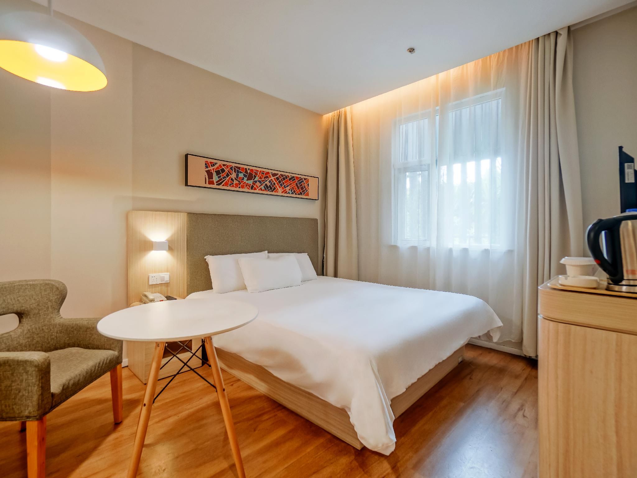 Huazhu - Superior BedRoom