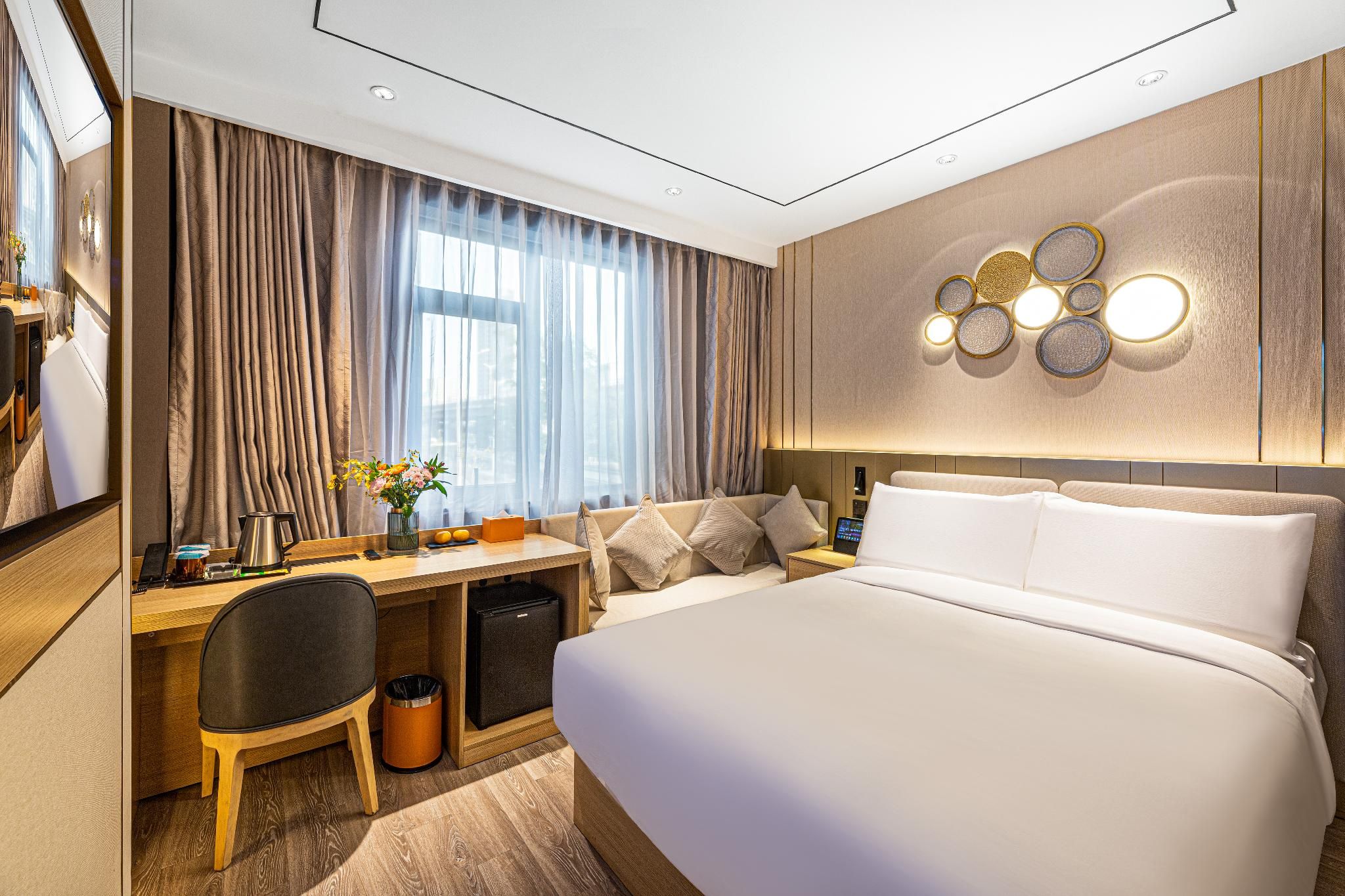 Huazhu - Yueruo Liujin Bed Room