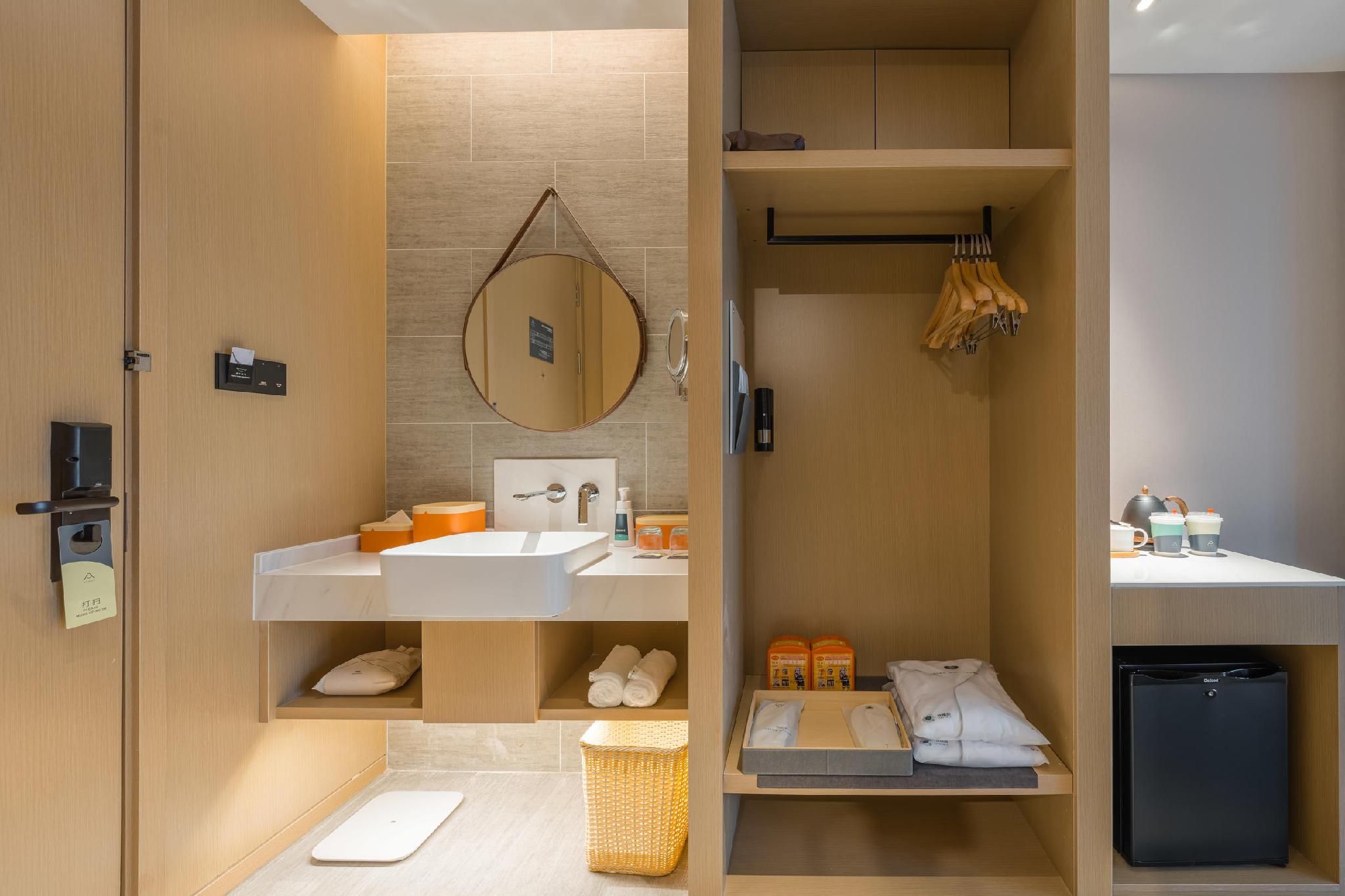 Executive room, Guest room, 1 Queen