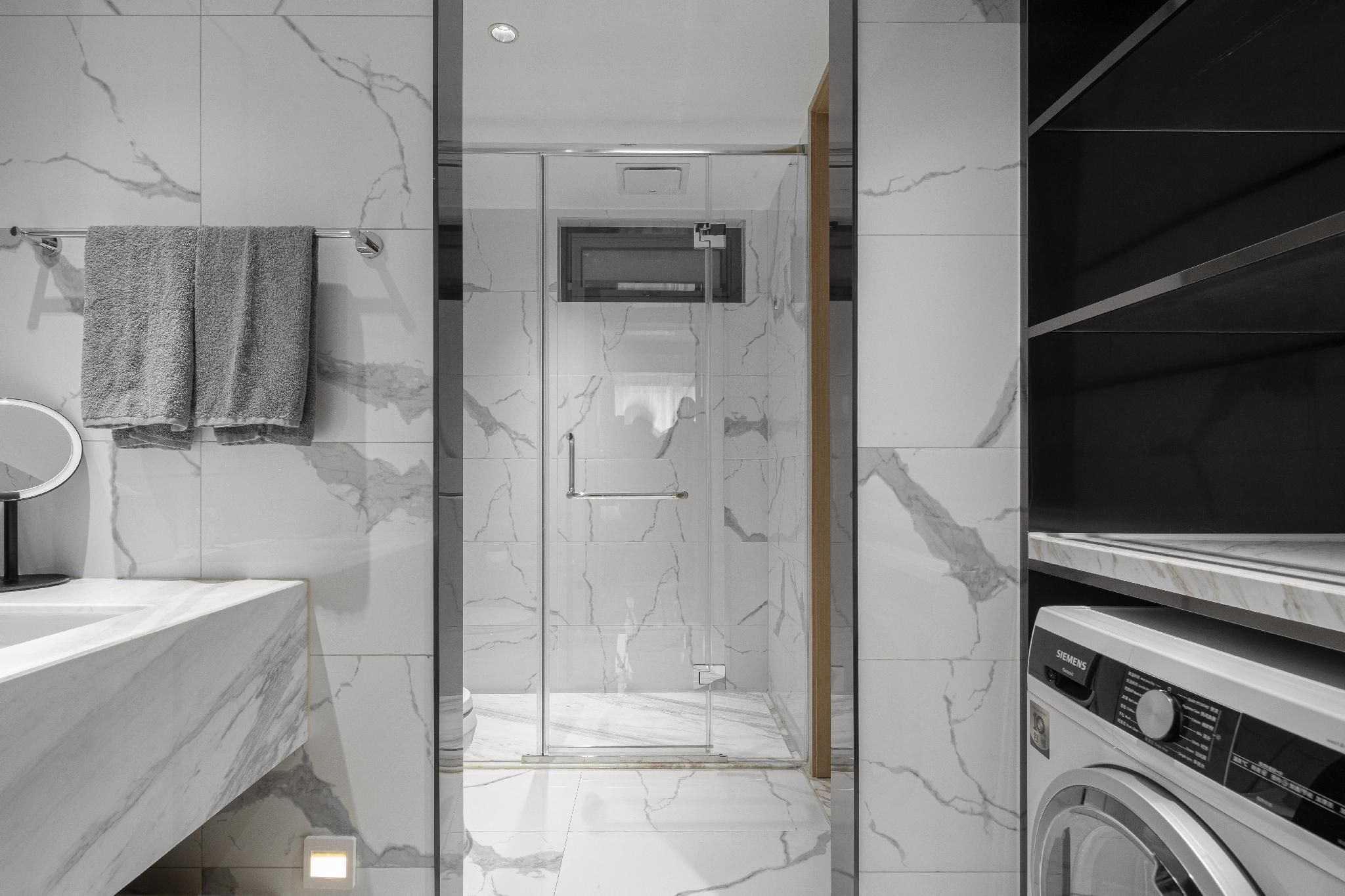 High Floor 1-Bedroom Executive Apartment