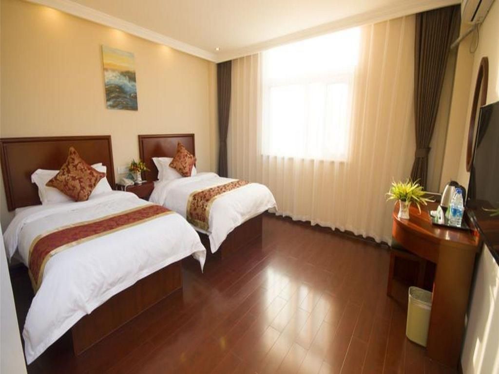 Mainland Chinese Citizens - Queen Room B with No Window
