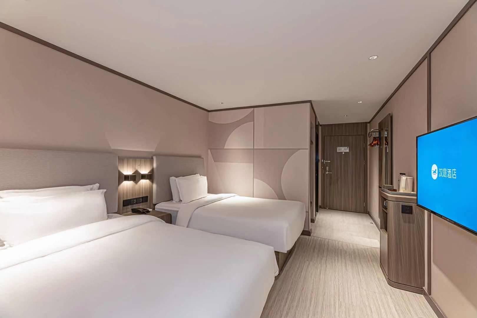 Twin Business Room