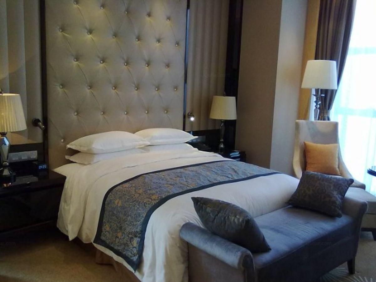 Standard Accessible King Bed