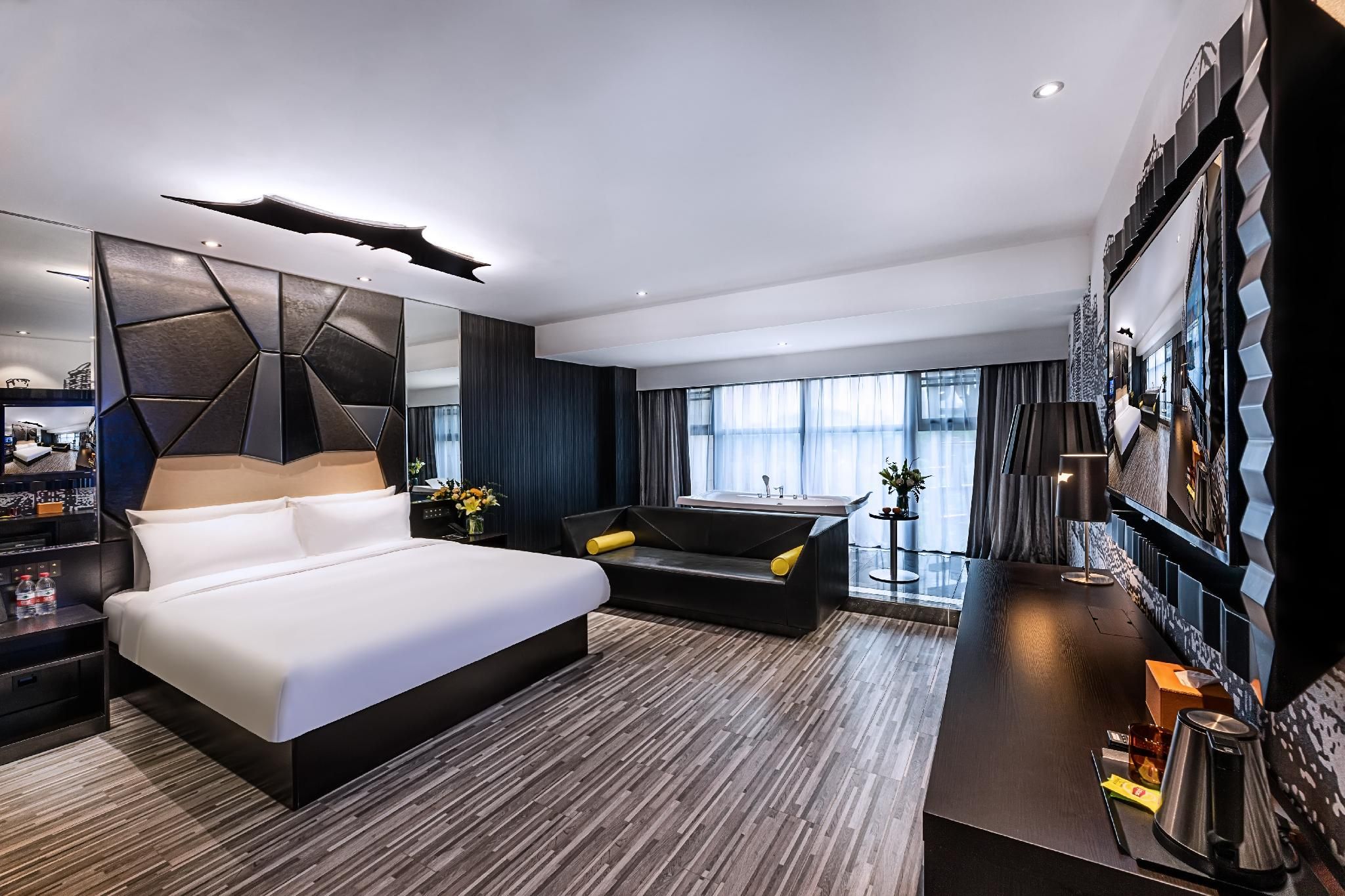 Huazhu - Deluxe Bed Room