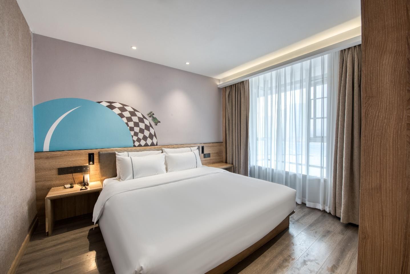 Dossen - Executive Suite