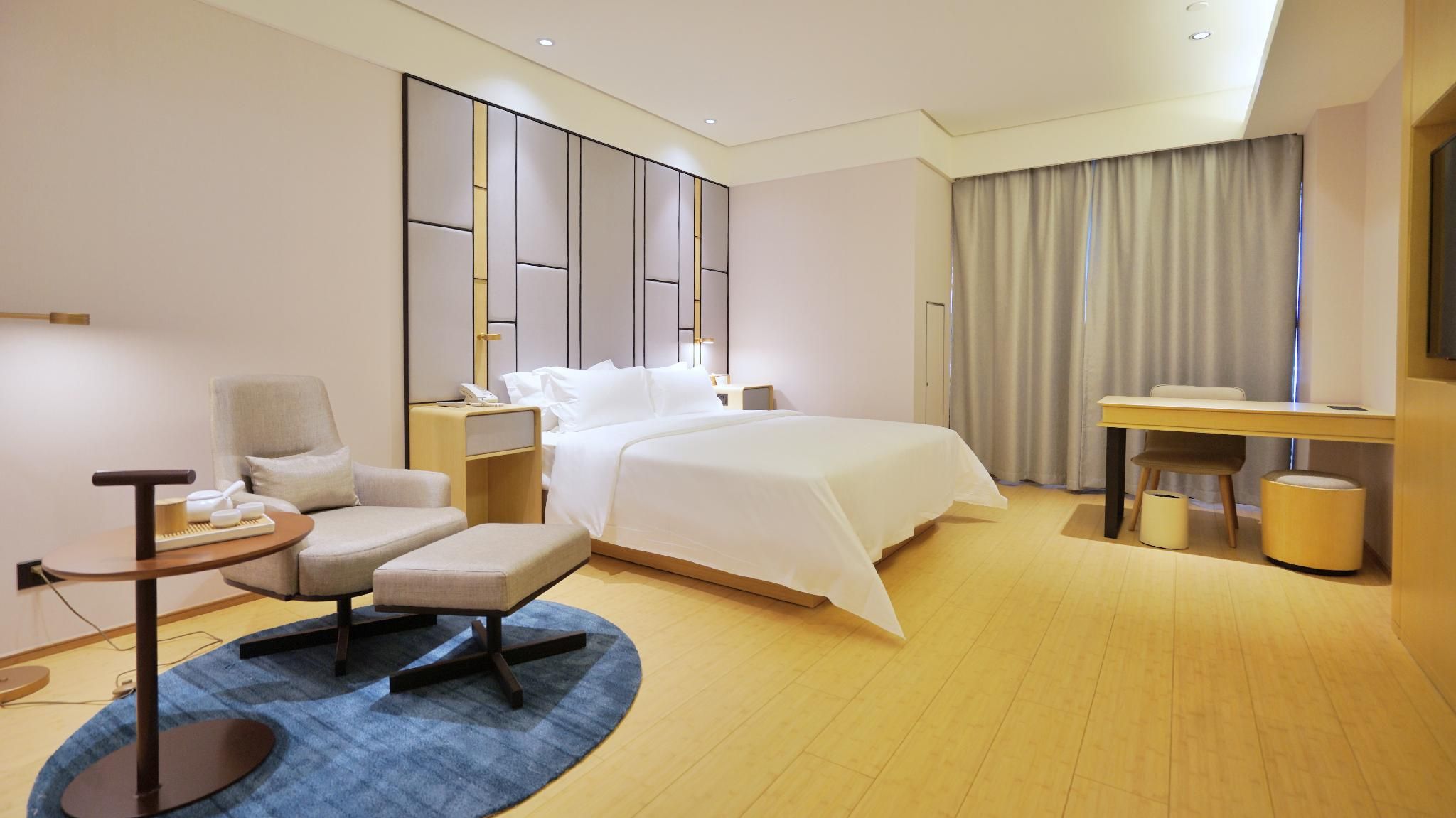 Huazhu - Superior BedRoom