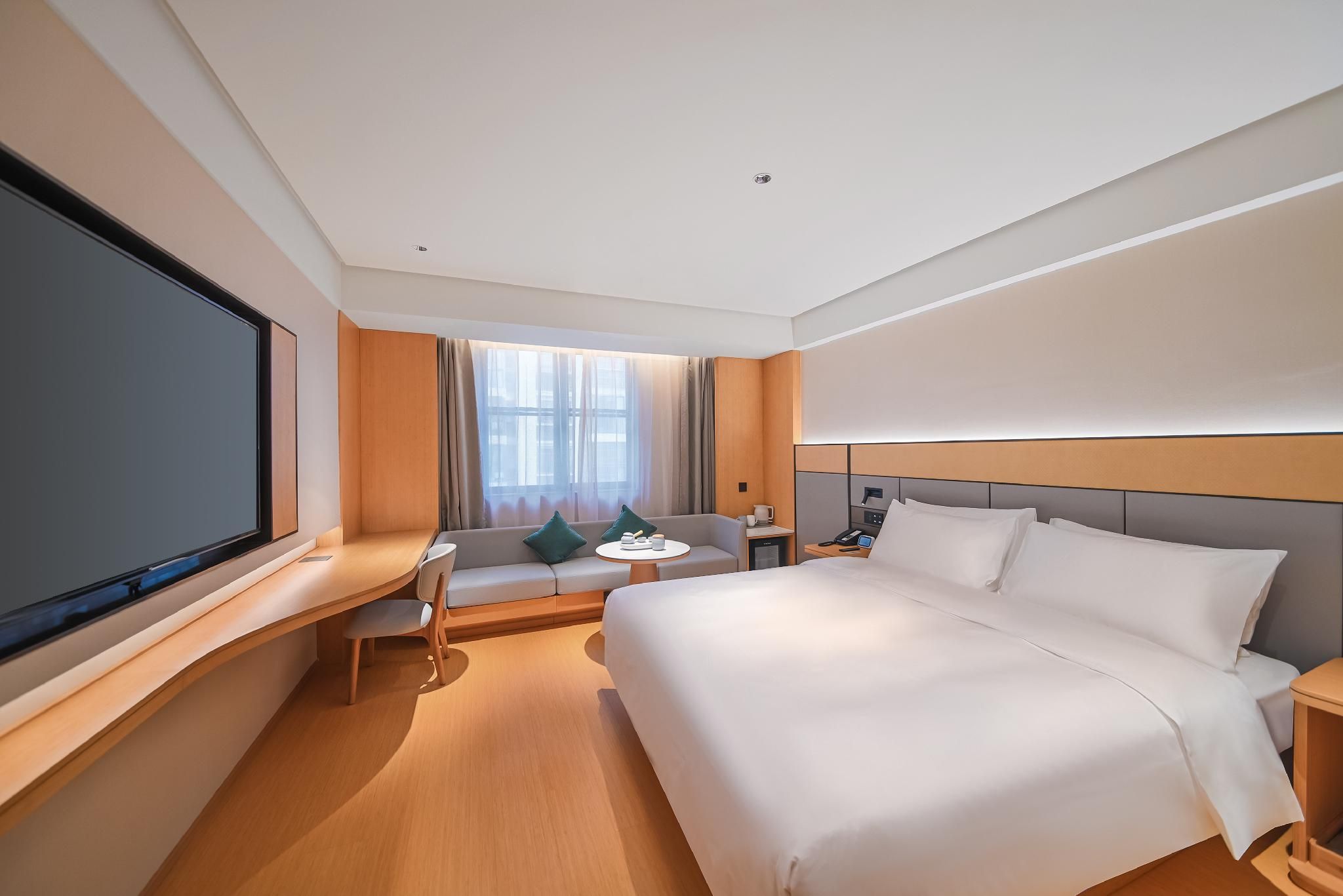 Business Queen Bed Room