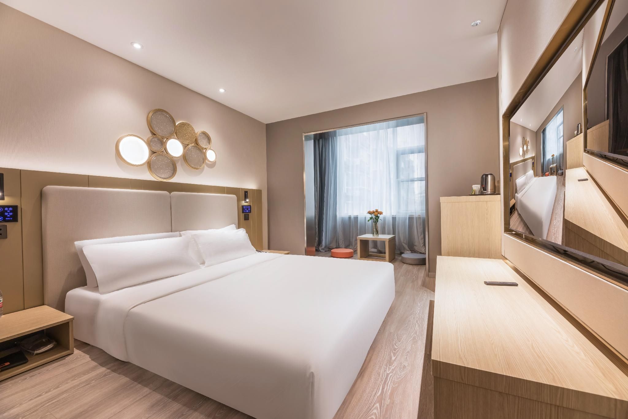 Huazhu - Deluxe Bed Room