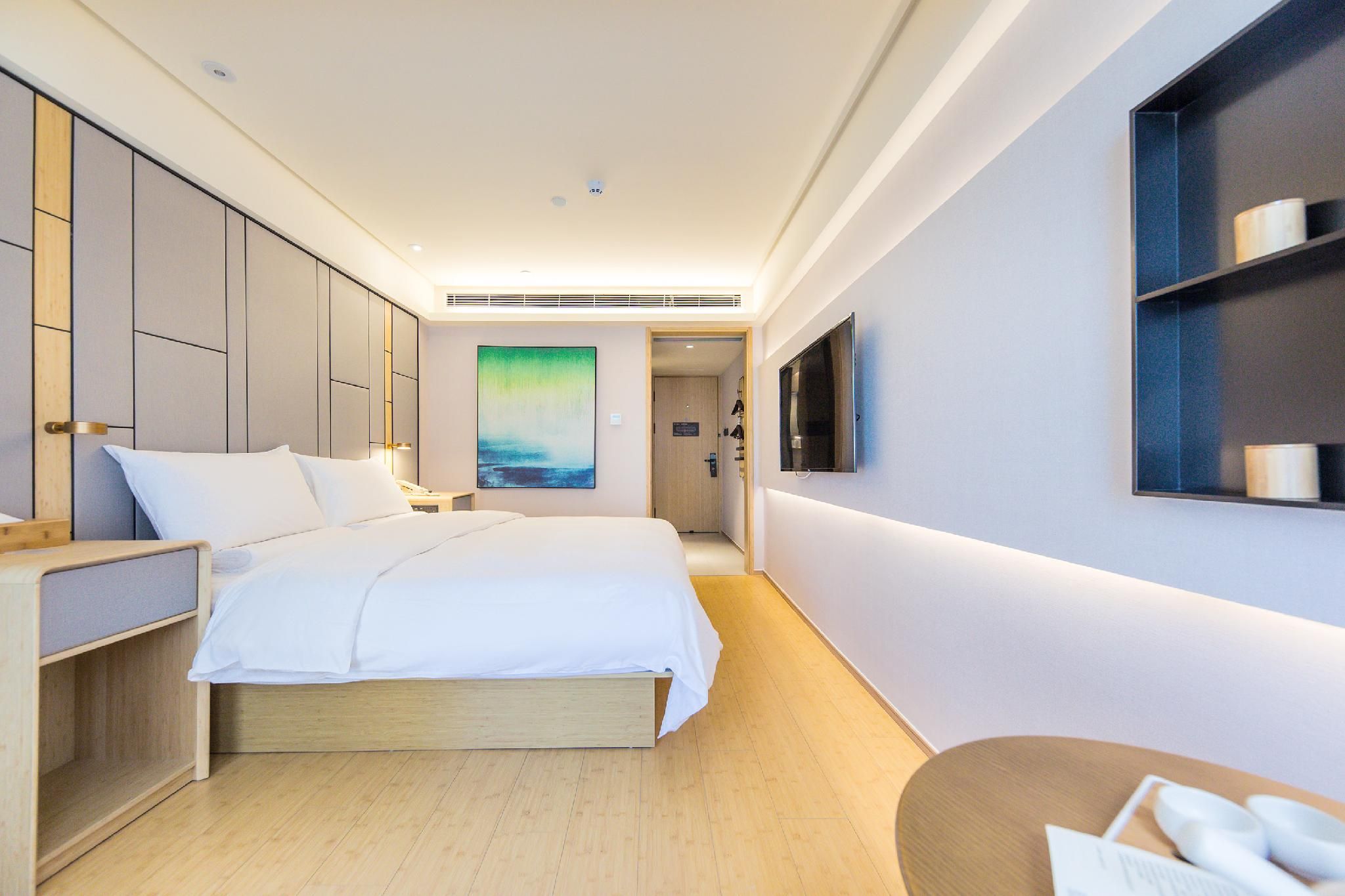 Business Queen Bed Room