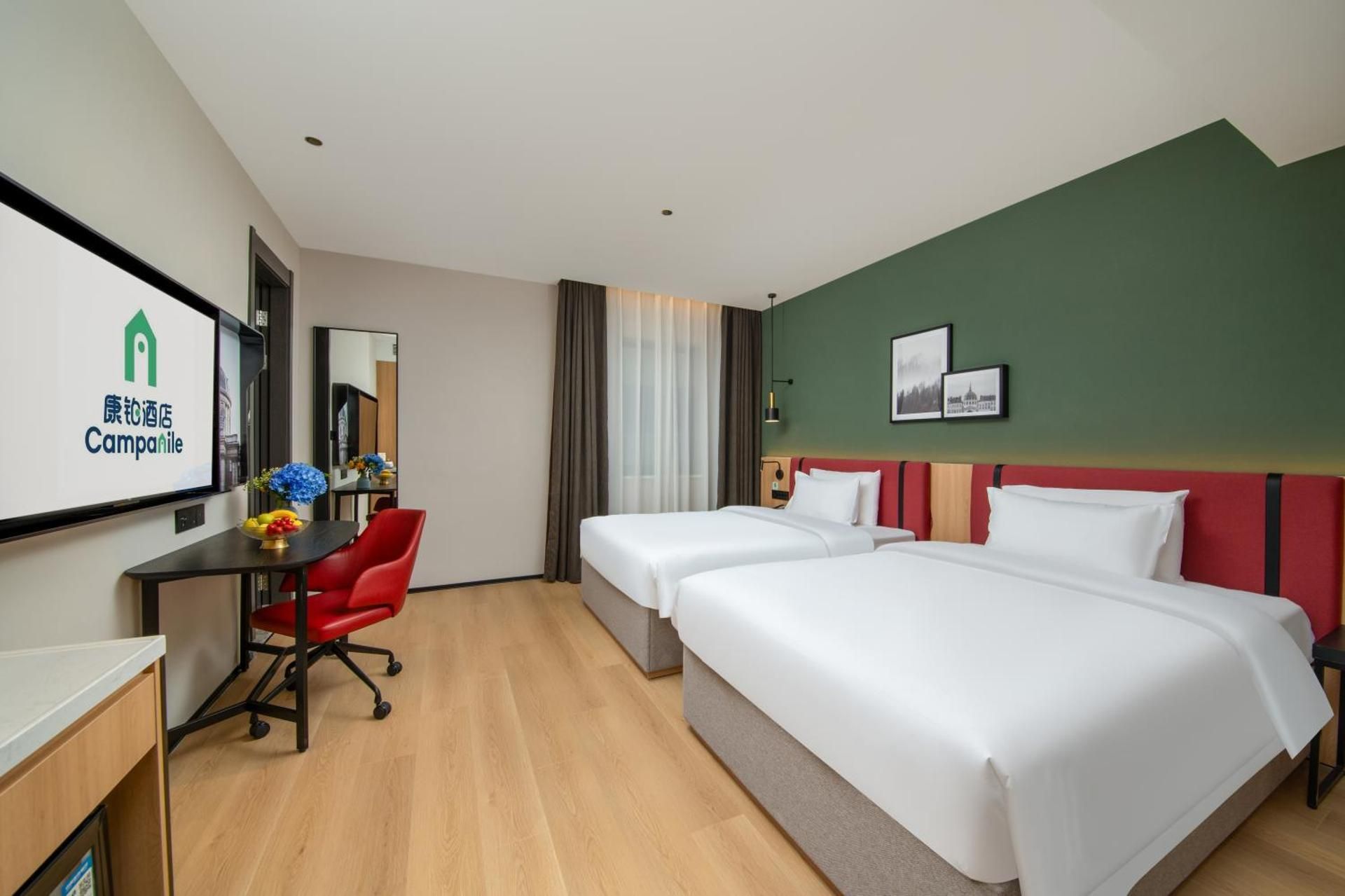WH - Deluxe Room Twin