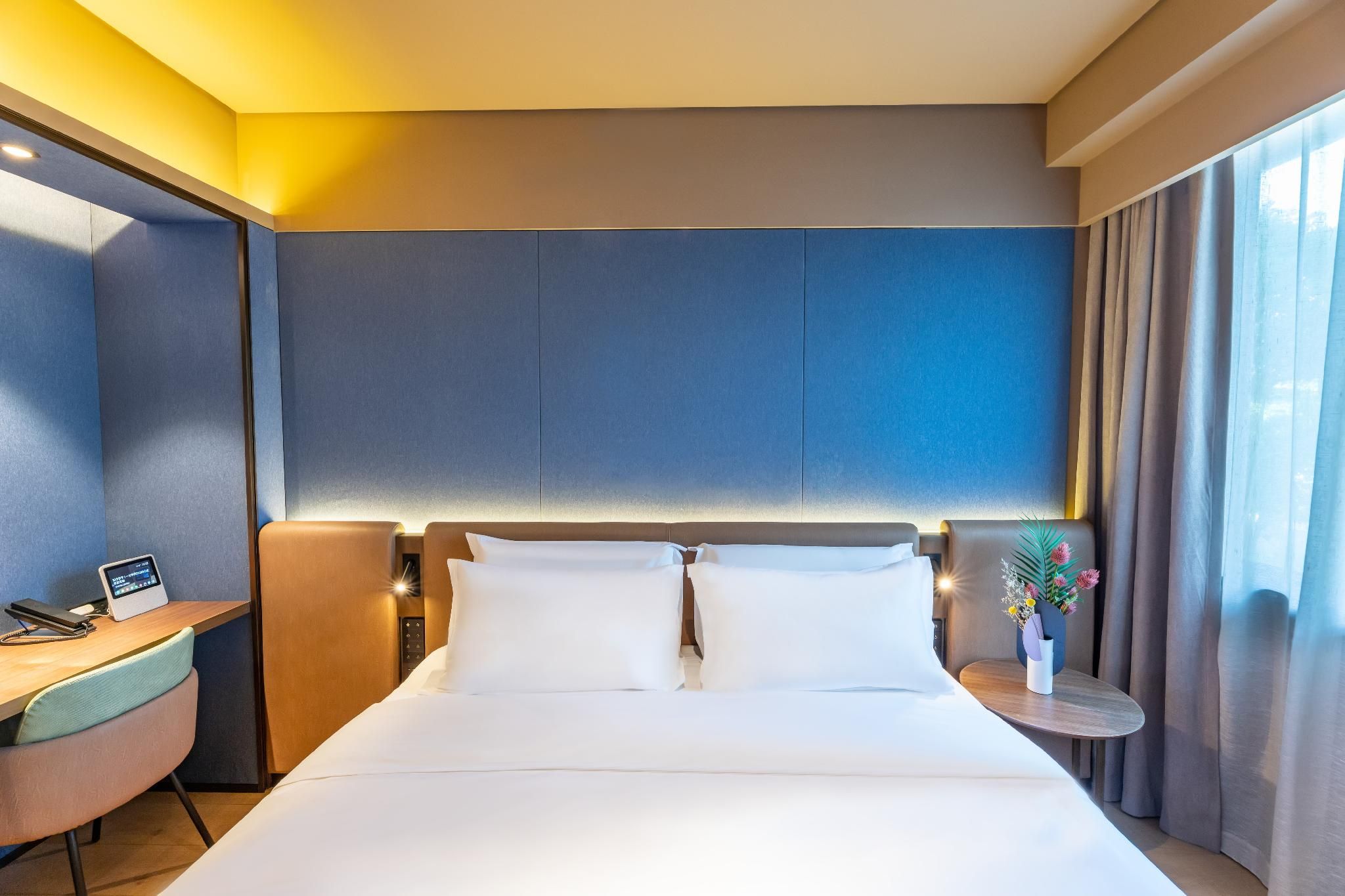 Select Bed Room