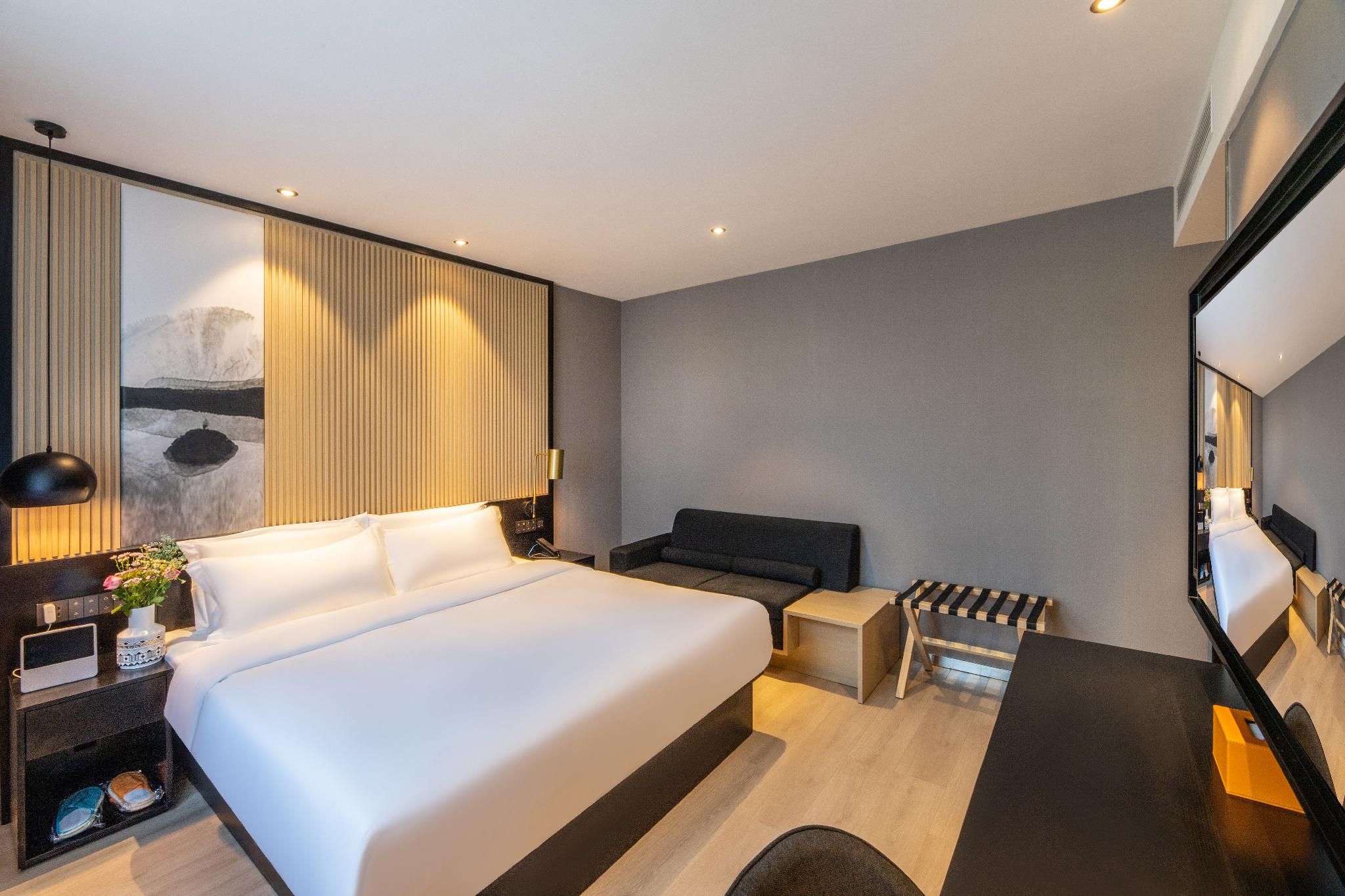 Executive, Larger Guest room, 1 Queen