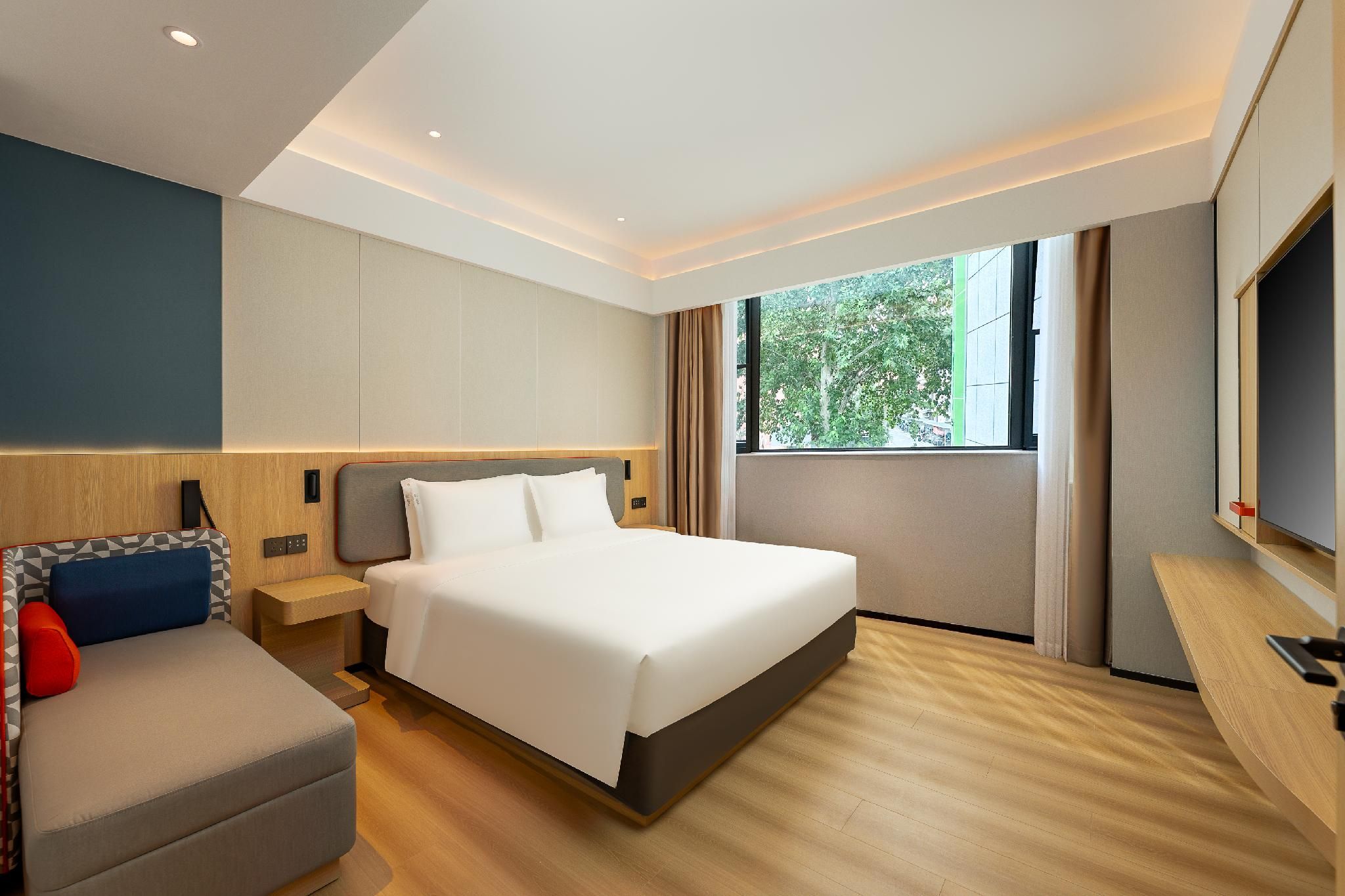 1 King Suite City View