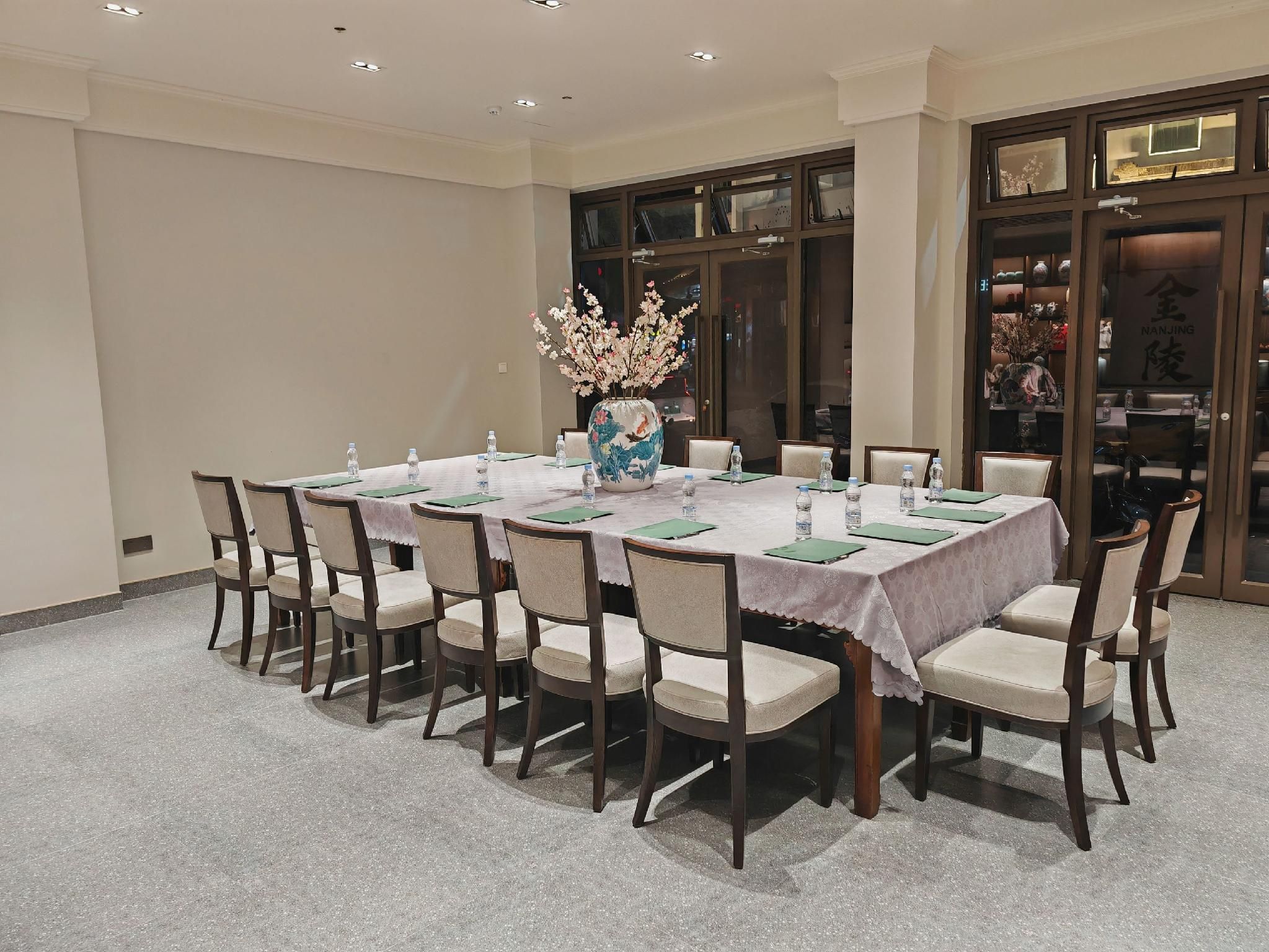 meeting room / ballrooms