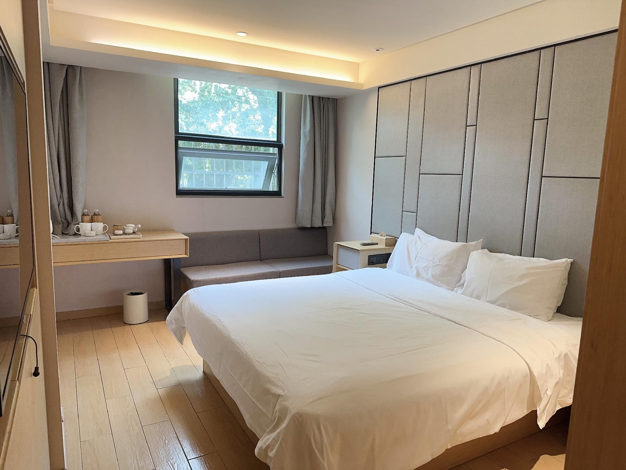 Deluxe Two-Bedroom Suite