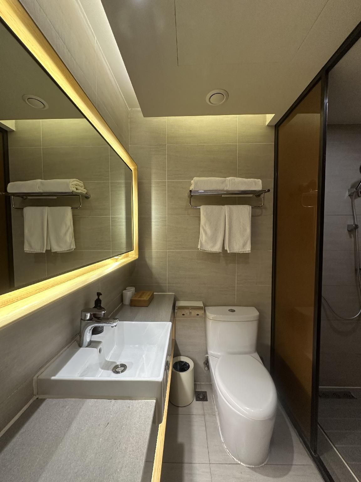 Huazhu - Themed Styled Room
