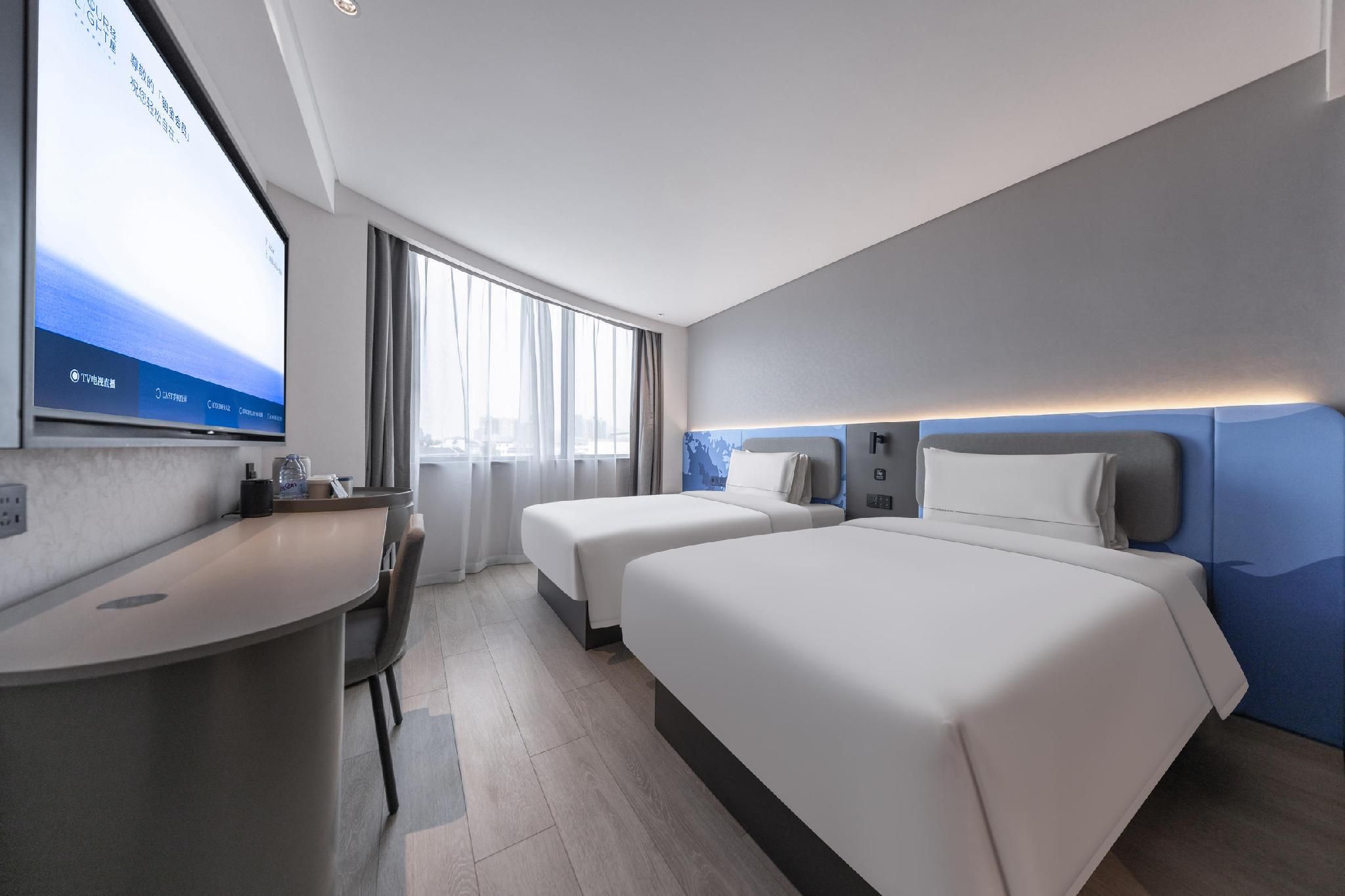 Standard Twin Bed Room