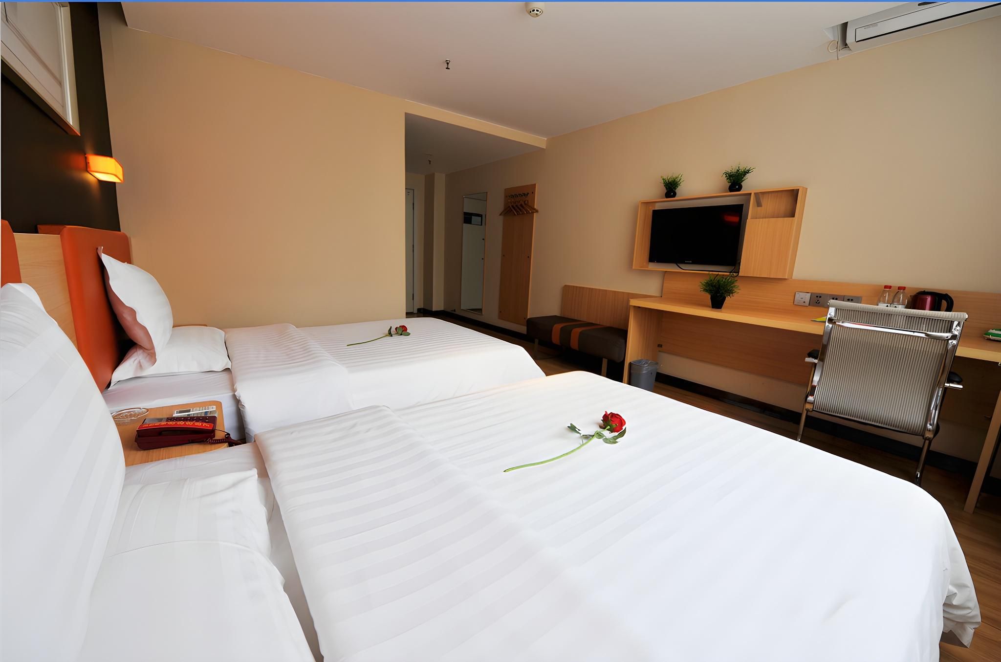Featured Twin Room