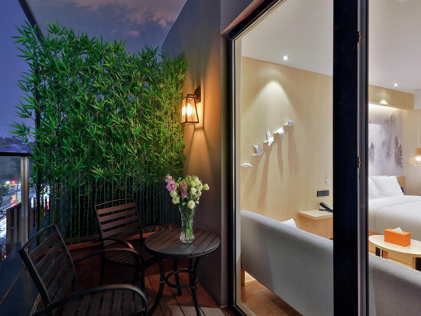 Queen Room With Balcony