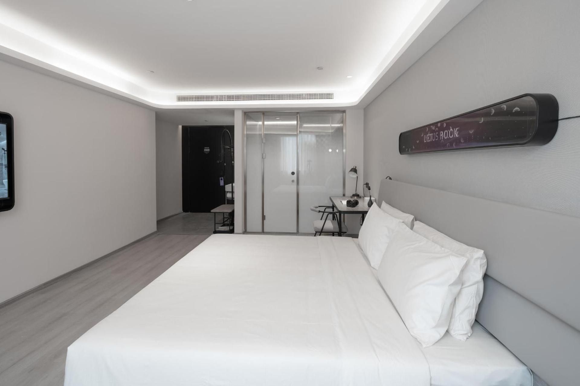Atour - LEXIANG 1 Bed Room