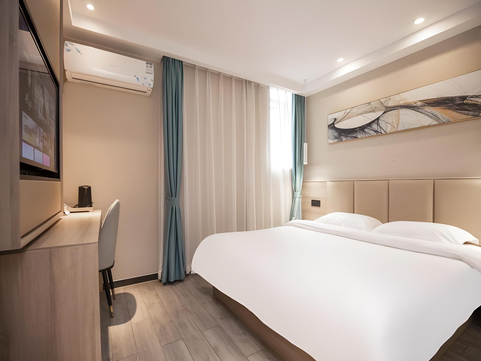 GTI - Delicate 1 Bed Room, 1.8M Bed