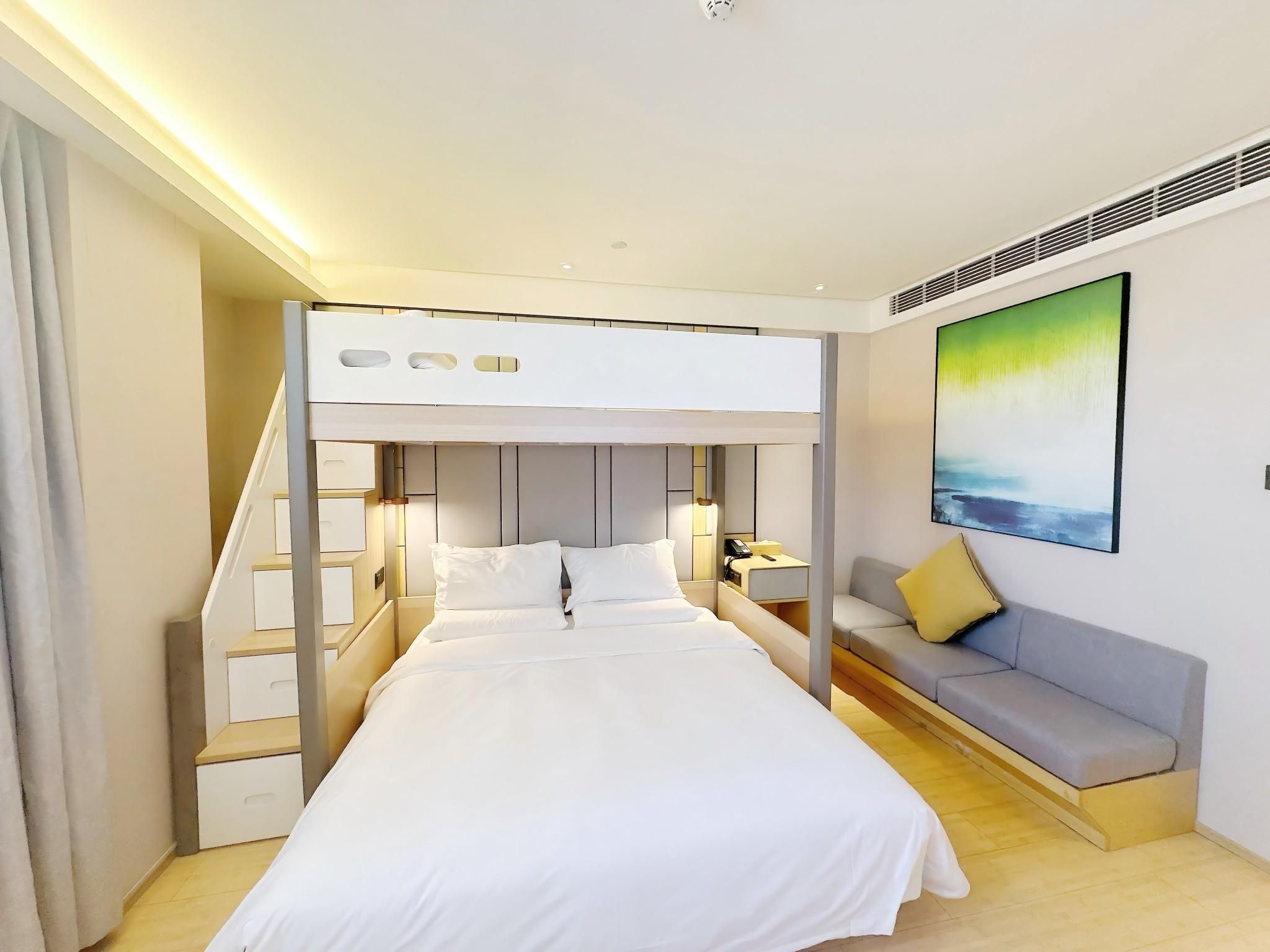 Huazhu - Themed Styled Room